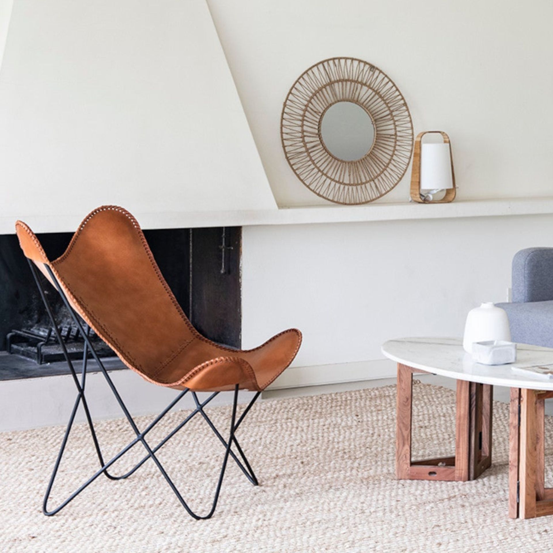 Silla mariposa de cuero marrón July 75x87x86cm