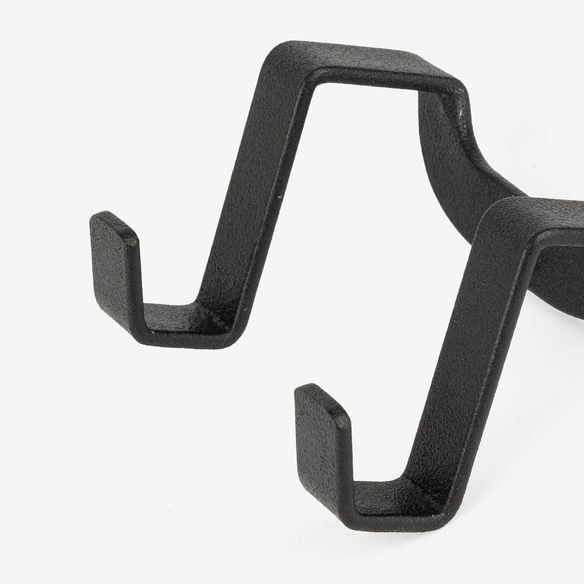 Gancho doble de acero negro 4x6x5cm