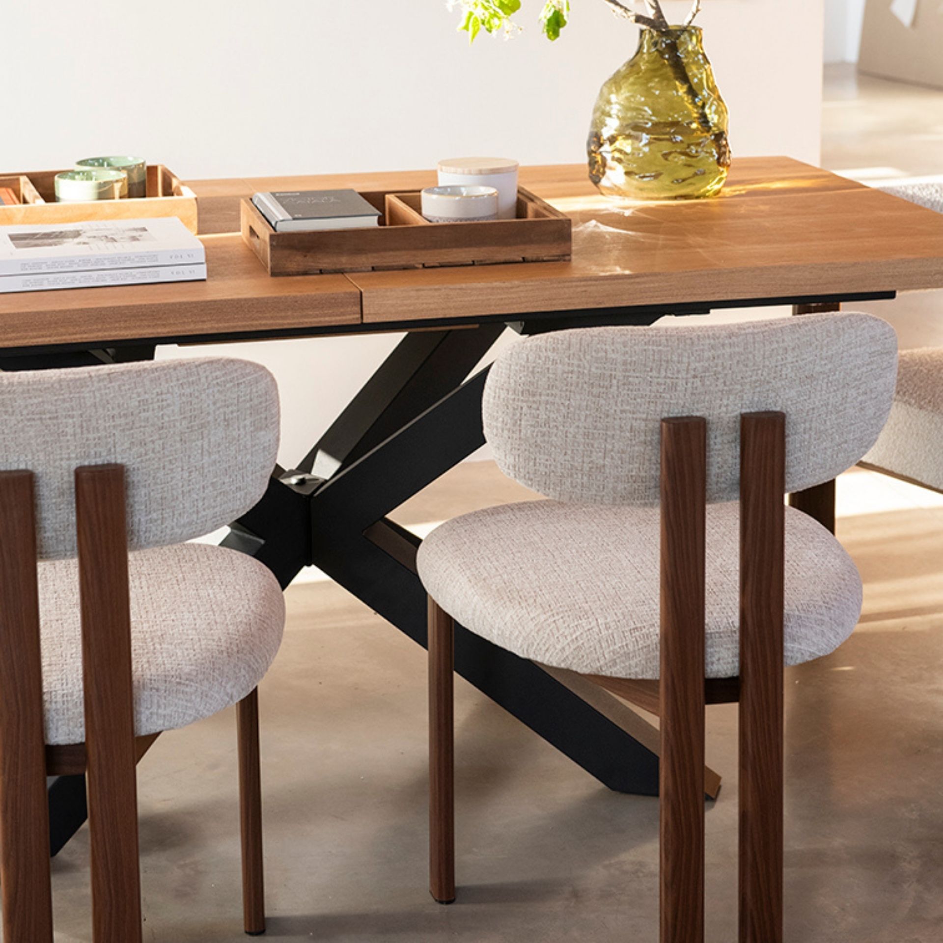 Silla de comedor efecto madera beige Gisel 53x51x81cm Clau&Chloe