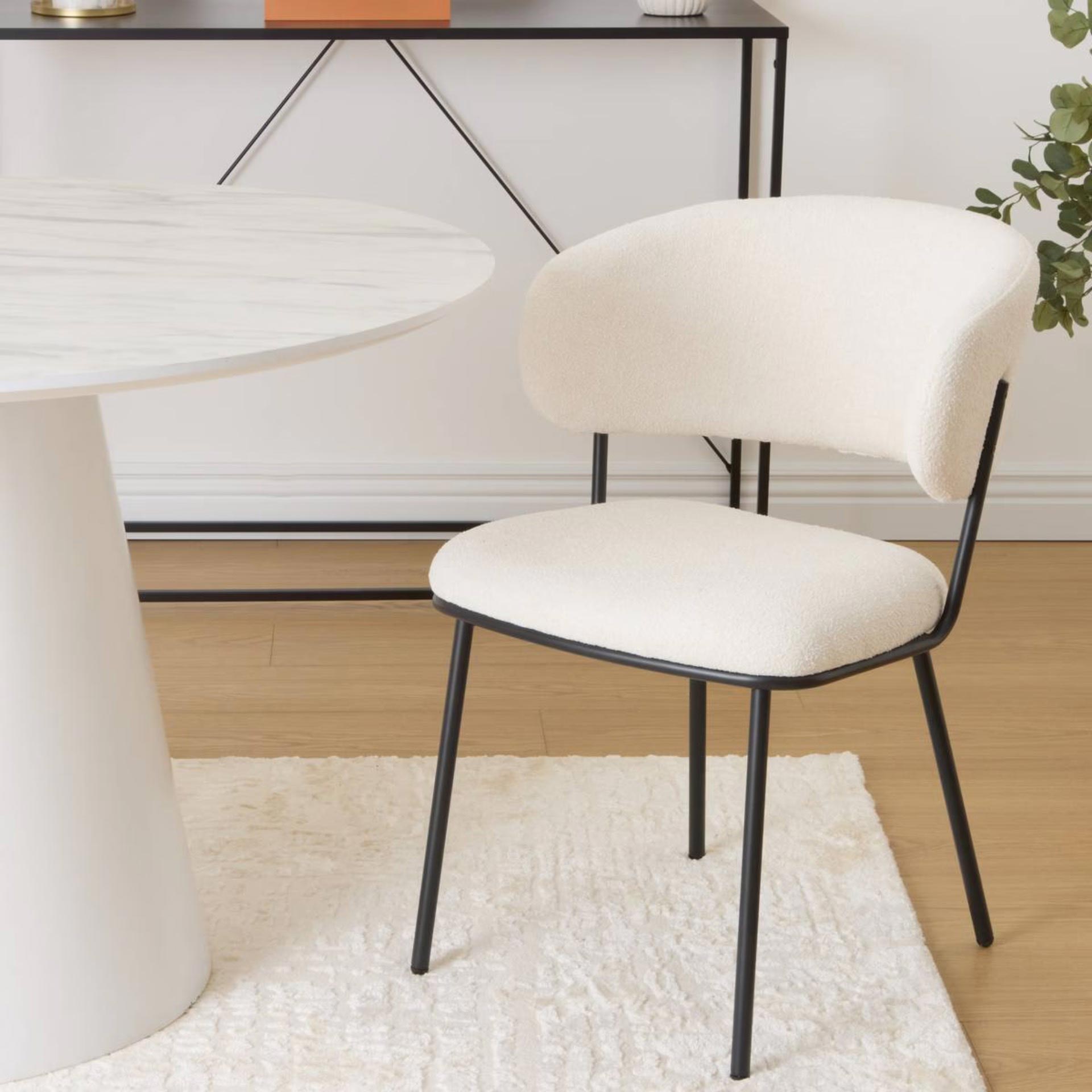 Sill&oacute;n de comedor marfil de chenilla Borel 