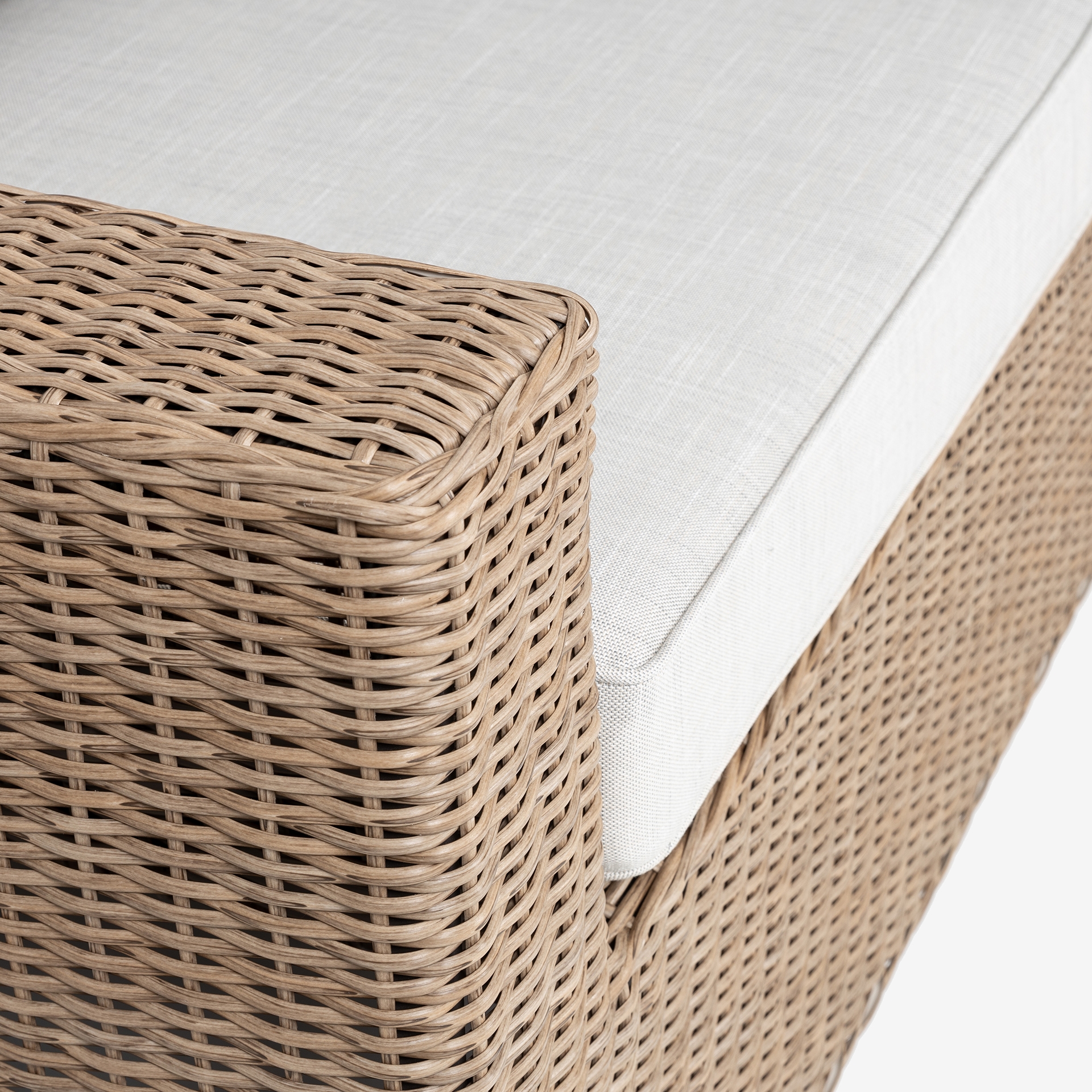 Set de jard&iacute;n de 4 piezas de rat&aacute;n sint&eacute;tico beige Zanz&iacute;bar