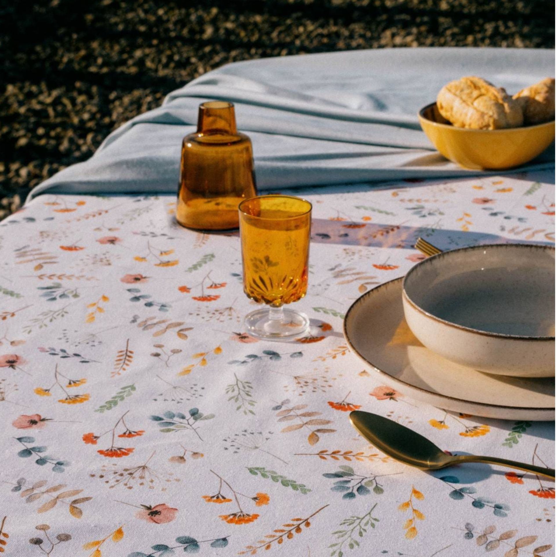 Mantel de algodón reciclado Flores 135x140cm