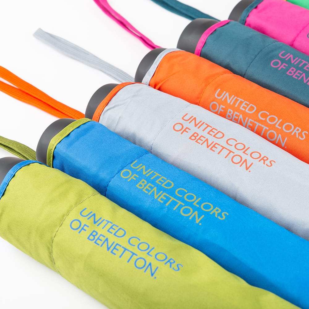Paraguas mini plegable de Benetton 24cm