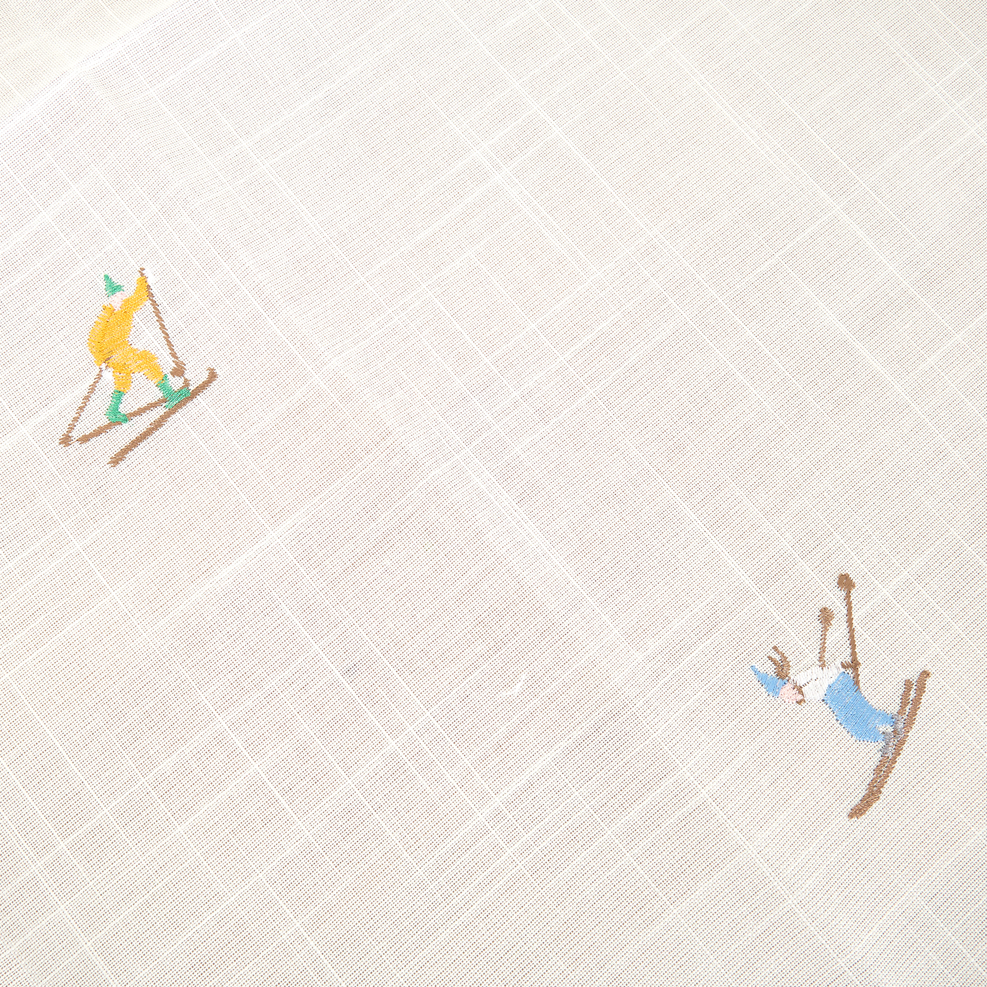 Camino mesa blanco bordado Esquiadores 45x150cm