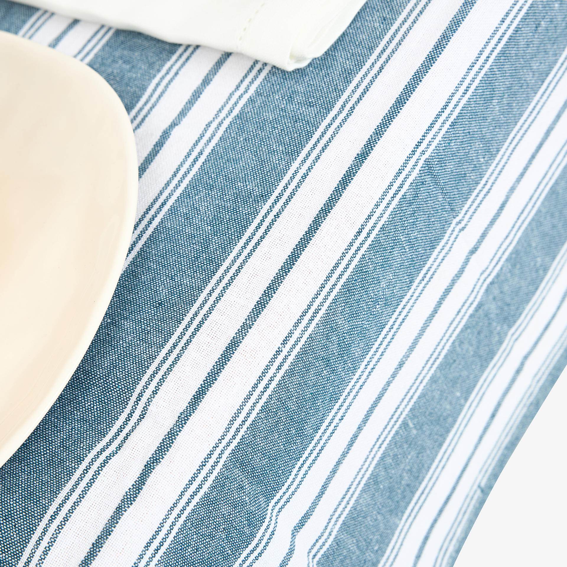 Mantel de algod&oacute;n azul Be&ntilde;at 140x140cm