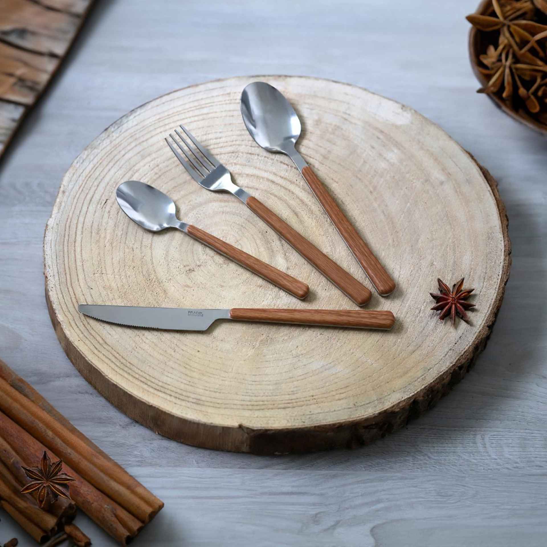 Cubertería de 24 piezas de acero inoxidable y madera Cali