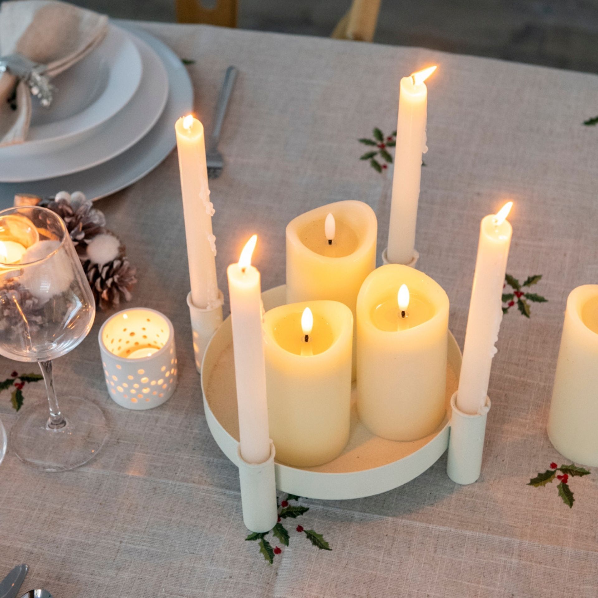 Portavelas de metal beige Sandy Ø26x8cm