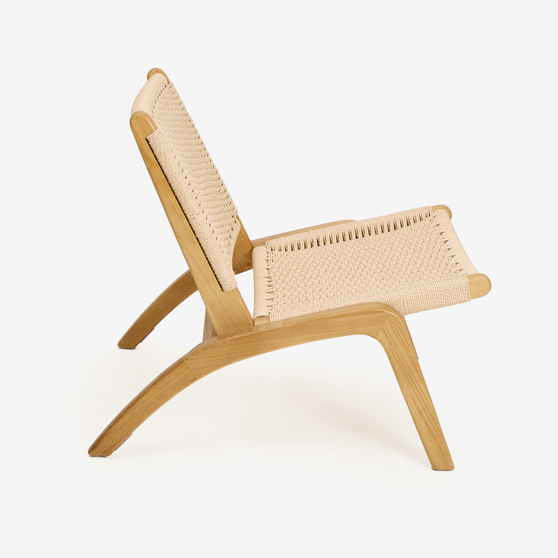 Butaca de madera de olmo y cuerda trenzada beige Alma 56x48x70cm Clau&Chloe