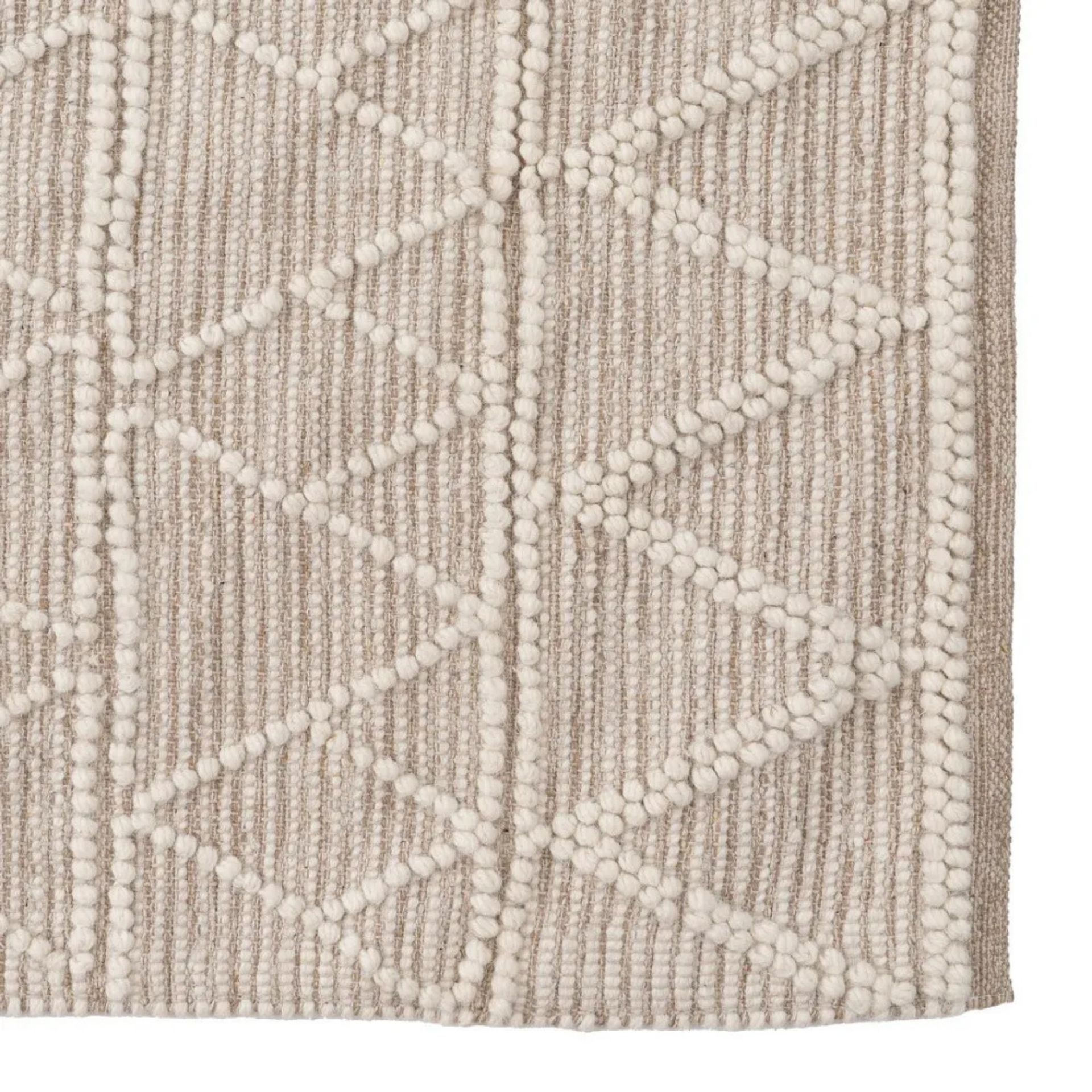 Alfombra crema de lana y algod&oacute;n con relieve Boho 160x230cm