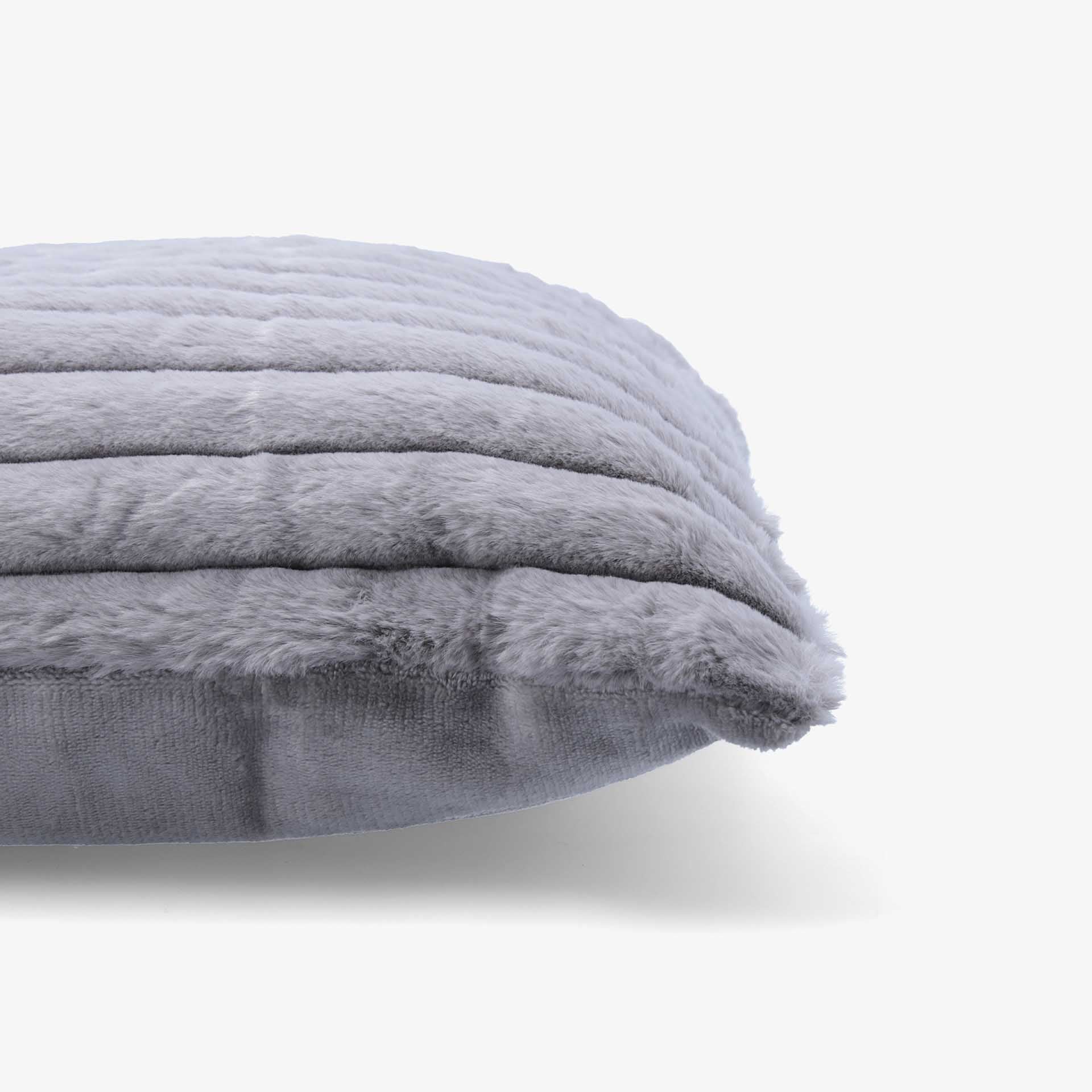 Funda de cojín efecto pelo gris Lineo 45x45cm