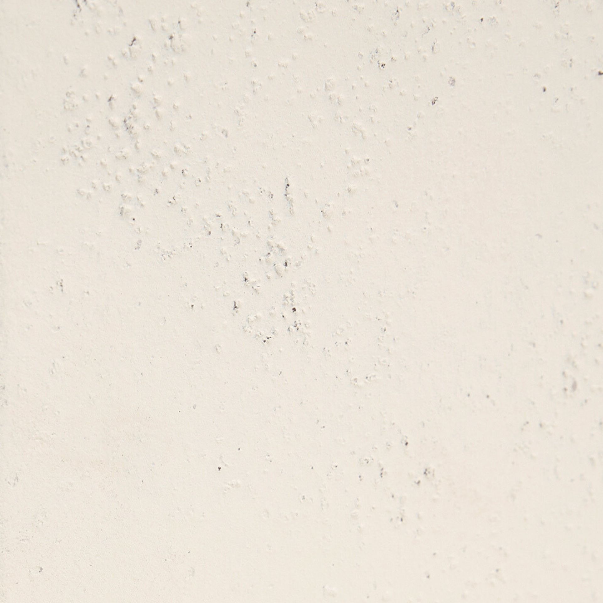 Mesita de noche de madera de acacia y microcemento Kurli 50x40x45cm Clau&Chloe