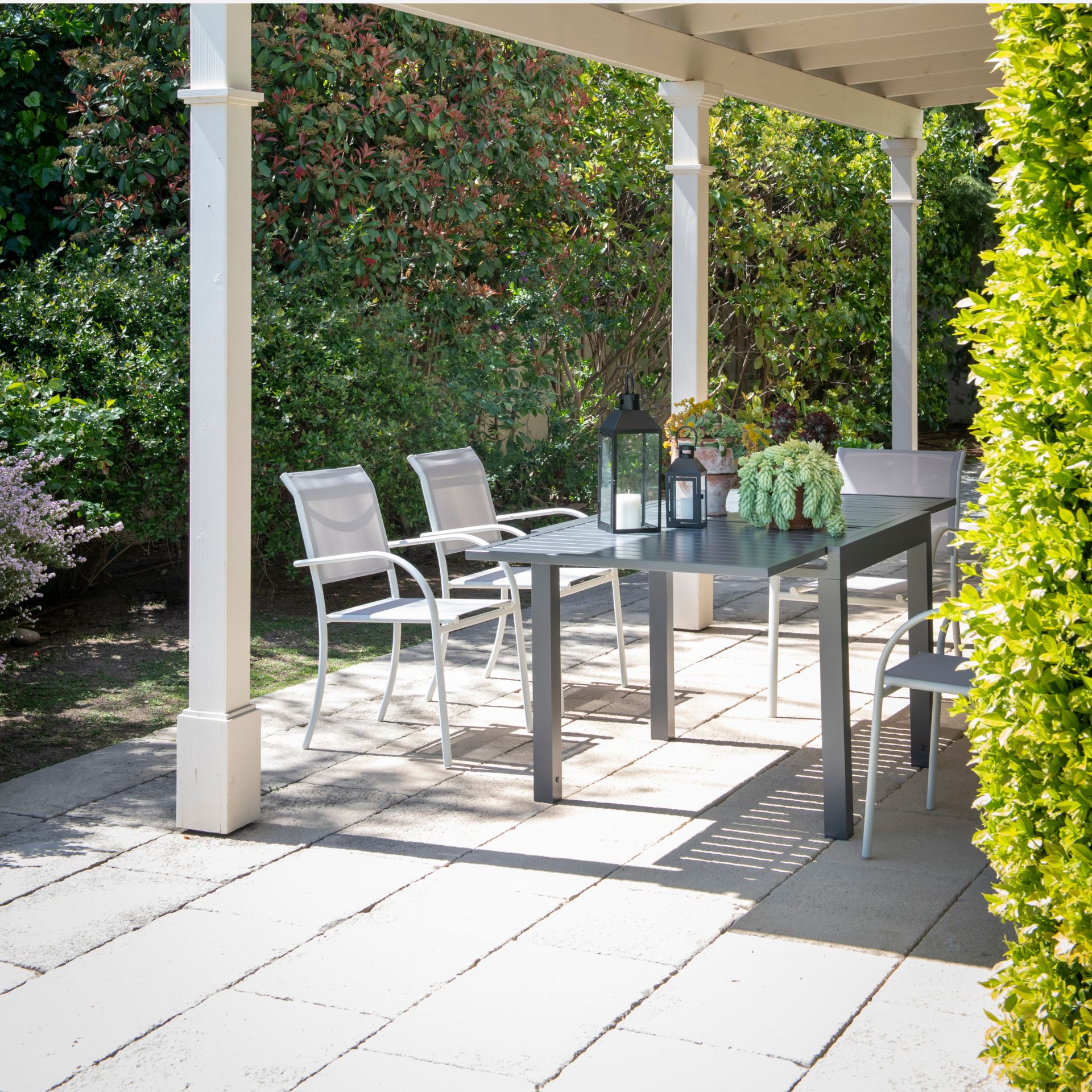 Mesa de jardín extensible de aluminio gris oscuro Paros 135/270x90x75cm