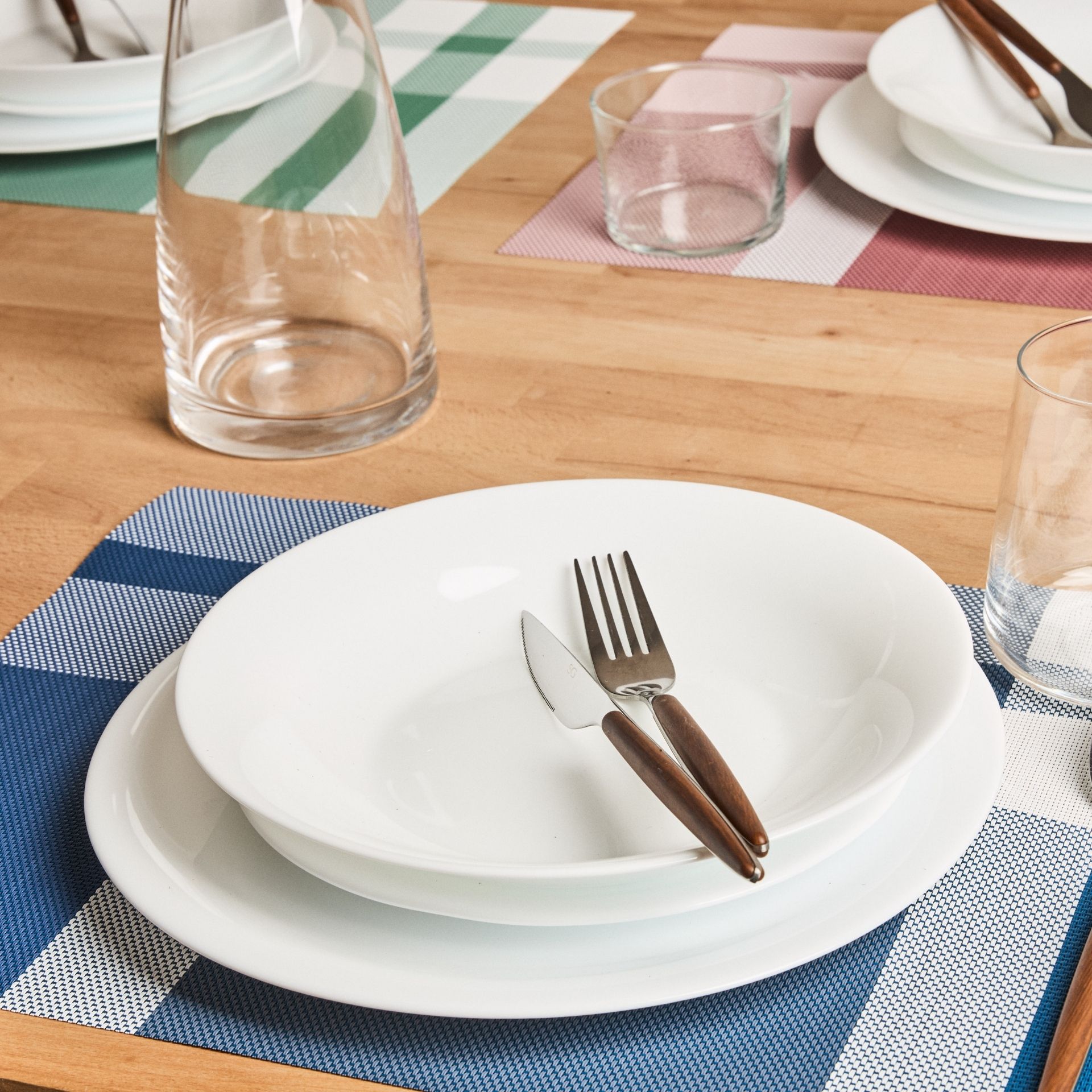 Vajilla de 18 piezas de opal blanca Vega