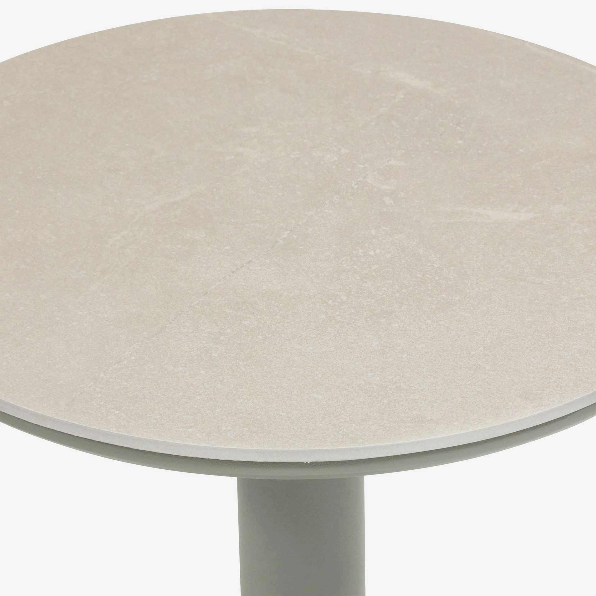 Mesa auxiliar de jard&iacute;n de acero verde Solena &Oslash;40x50cm