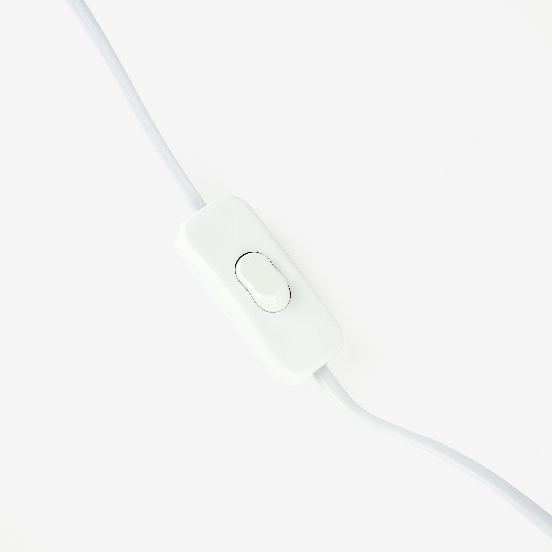 L&aacute;mpara de mesa de metal blanca Jeyne 18x36cm