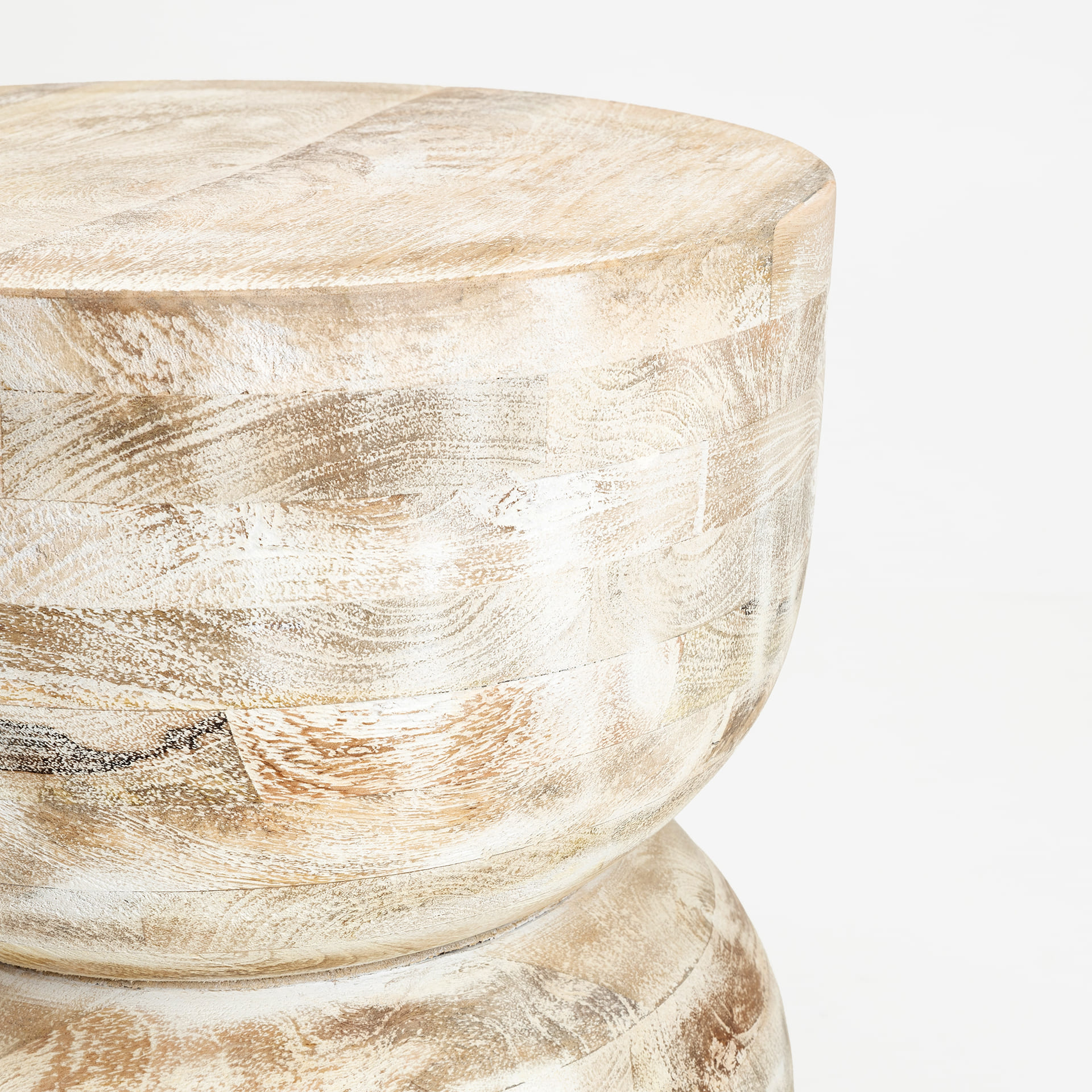 Mesa auxiliar de madera de mango Sontra &Oslash;40x50cm Clau&Chloe