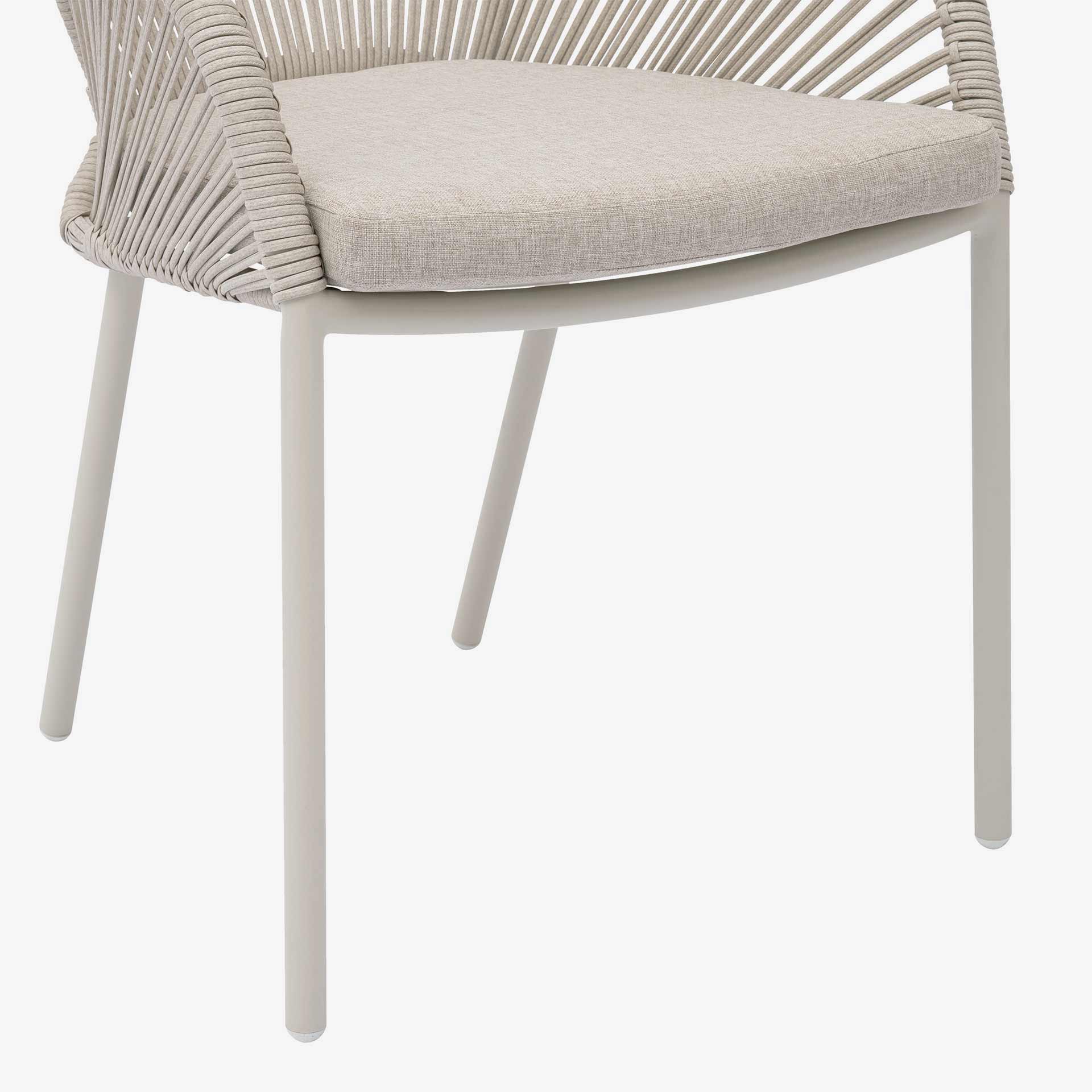 Sill&oacute;n de jard&iacute;n de aluminio crema Oryxa 57x62x77cm