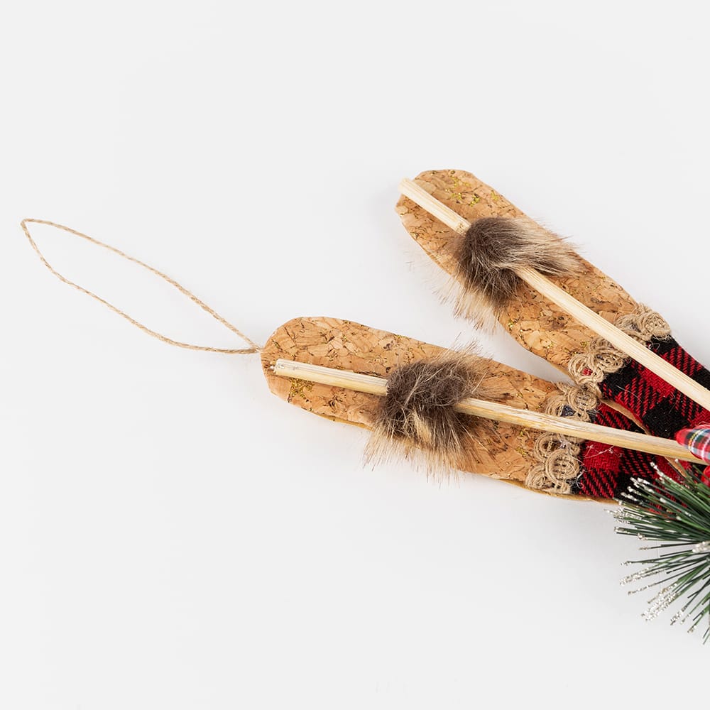 Esqu&iacute;s decorativos para colgar