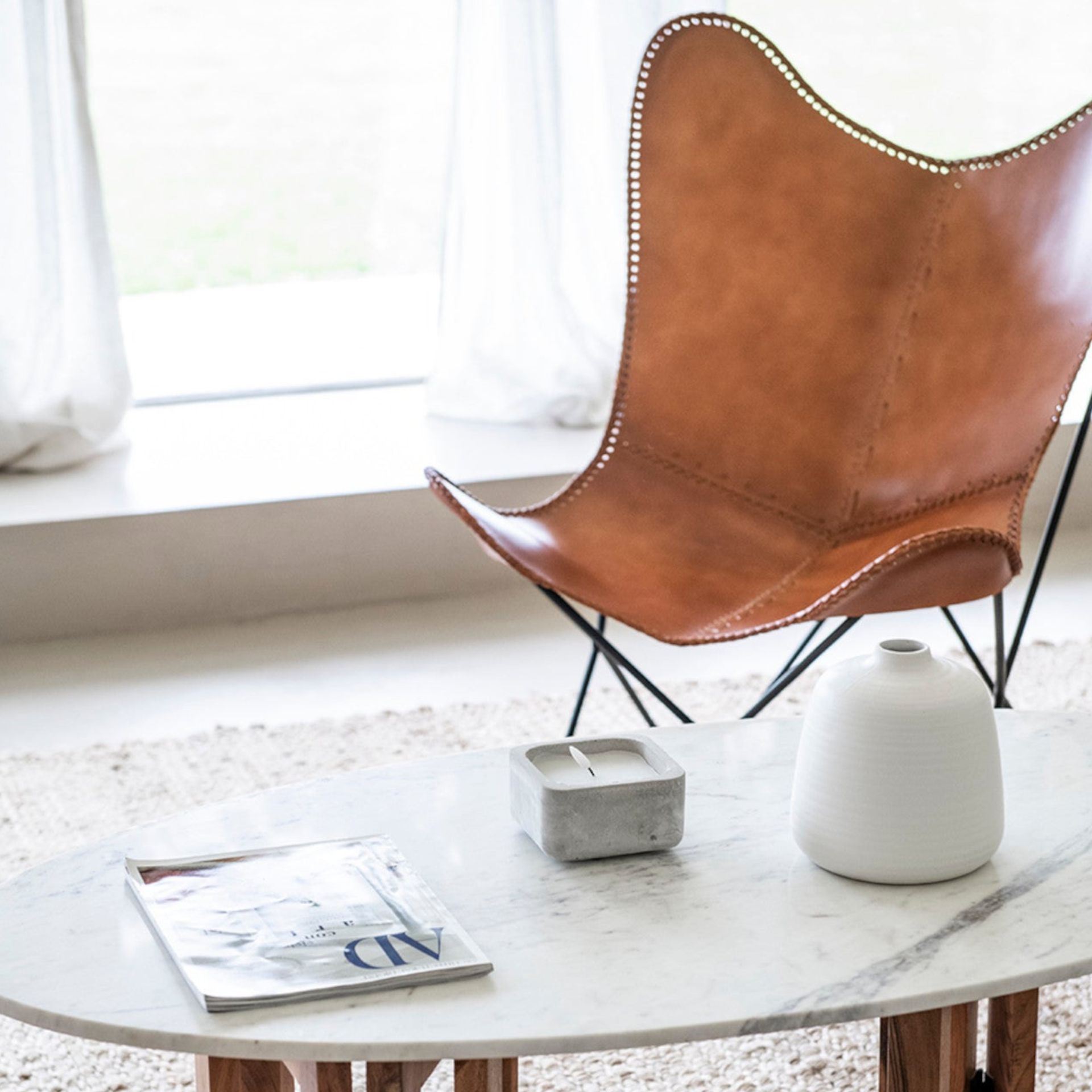 Silla mariposa de cuero marrón July 75x87x86cm