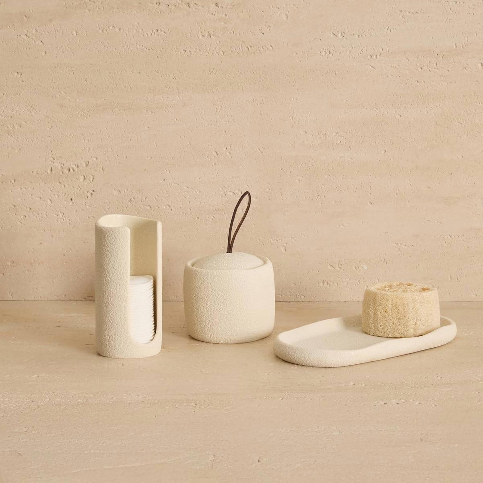 Bote con tapa Olen de resina beige &Oslash;9,4x10cm