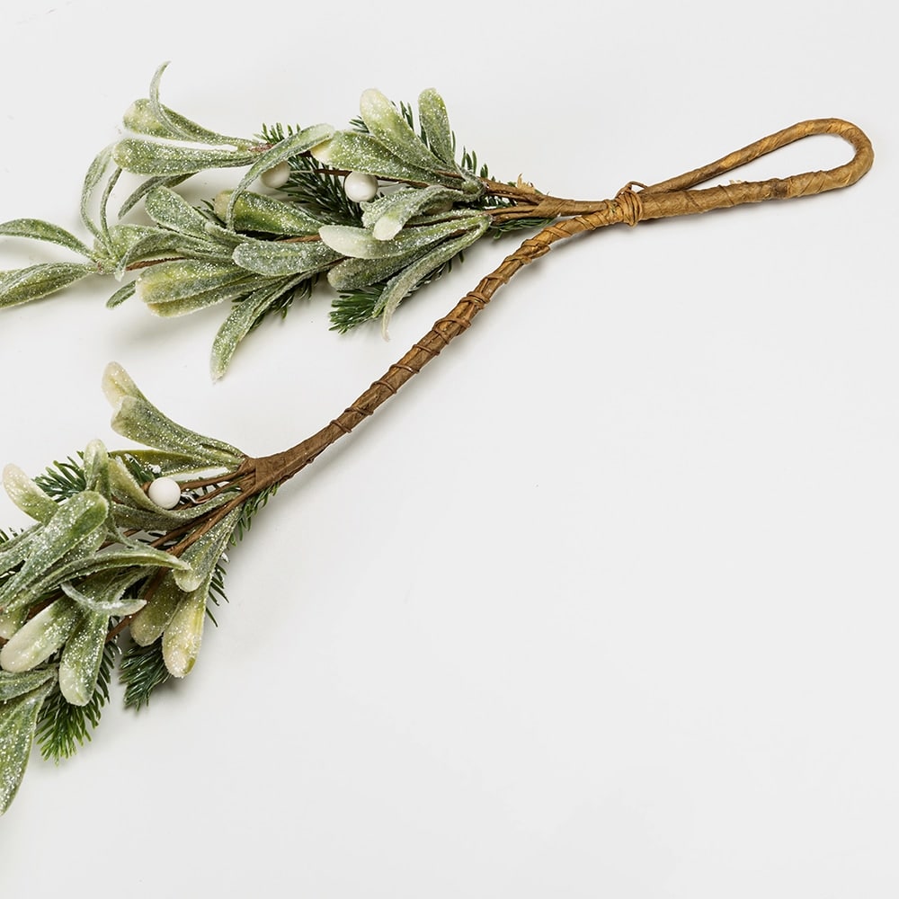 Guirnalda con bayas blancas