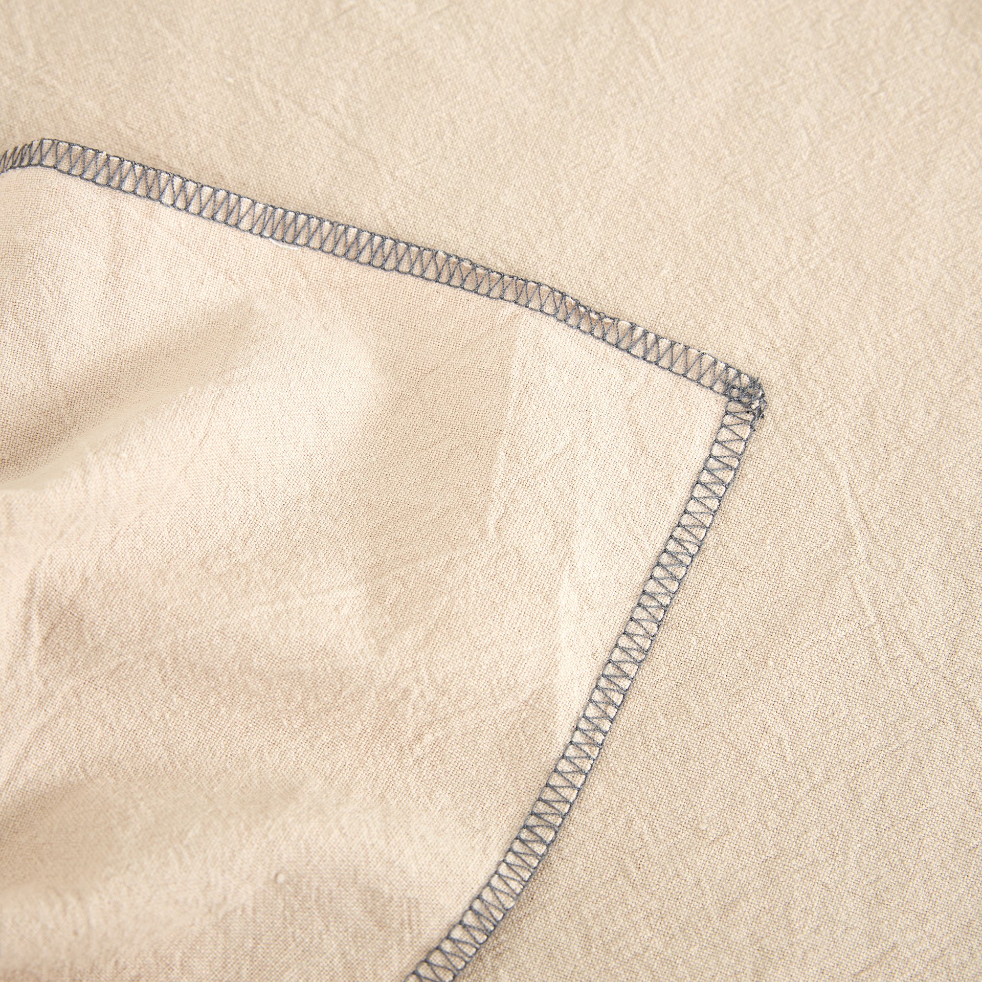 Mantel de algod&oacute;n con flecos beige 140x145cm