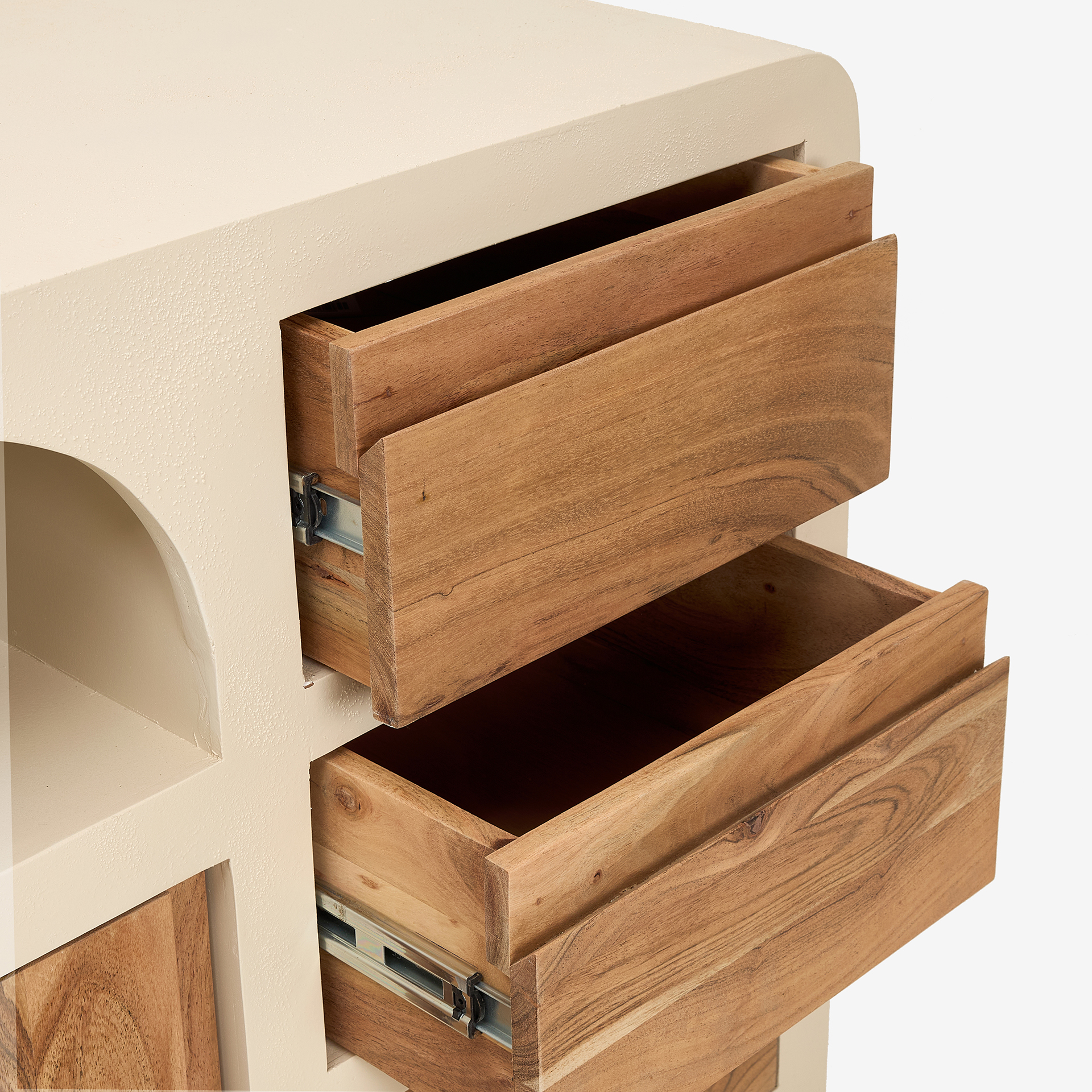 C&oacute;moda de microcemento y madera de acacia Kurli 90x50x78 Clau&Chloe