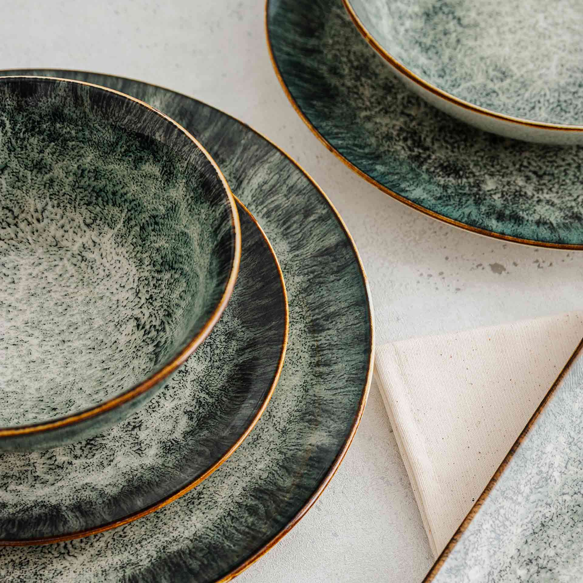 Plato hondo de porcelana Moon 20cm