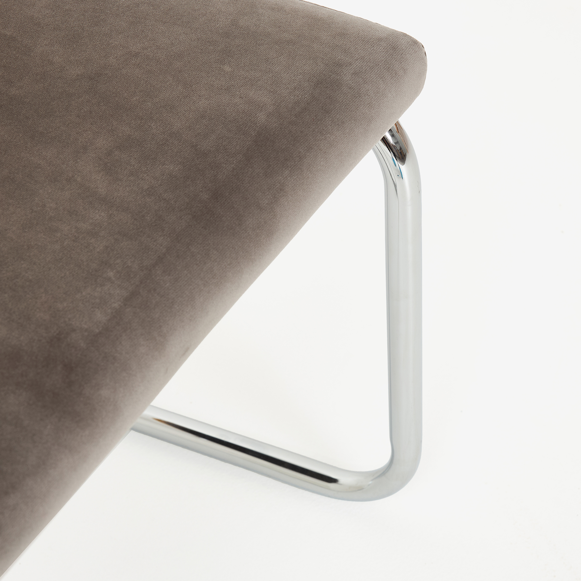 Silla de comedor de madera de olmo y ratán gris Leonor 47,5x63,5x82cm Clau&Chloe