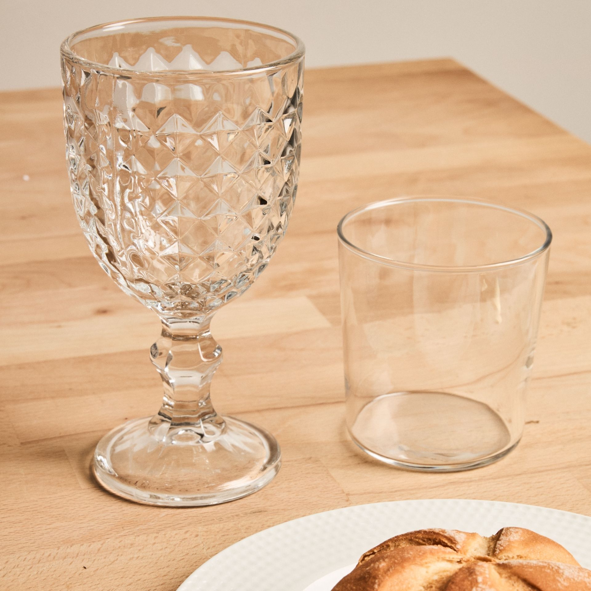 Copa de vidrio relieve Hira 34cl