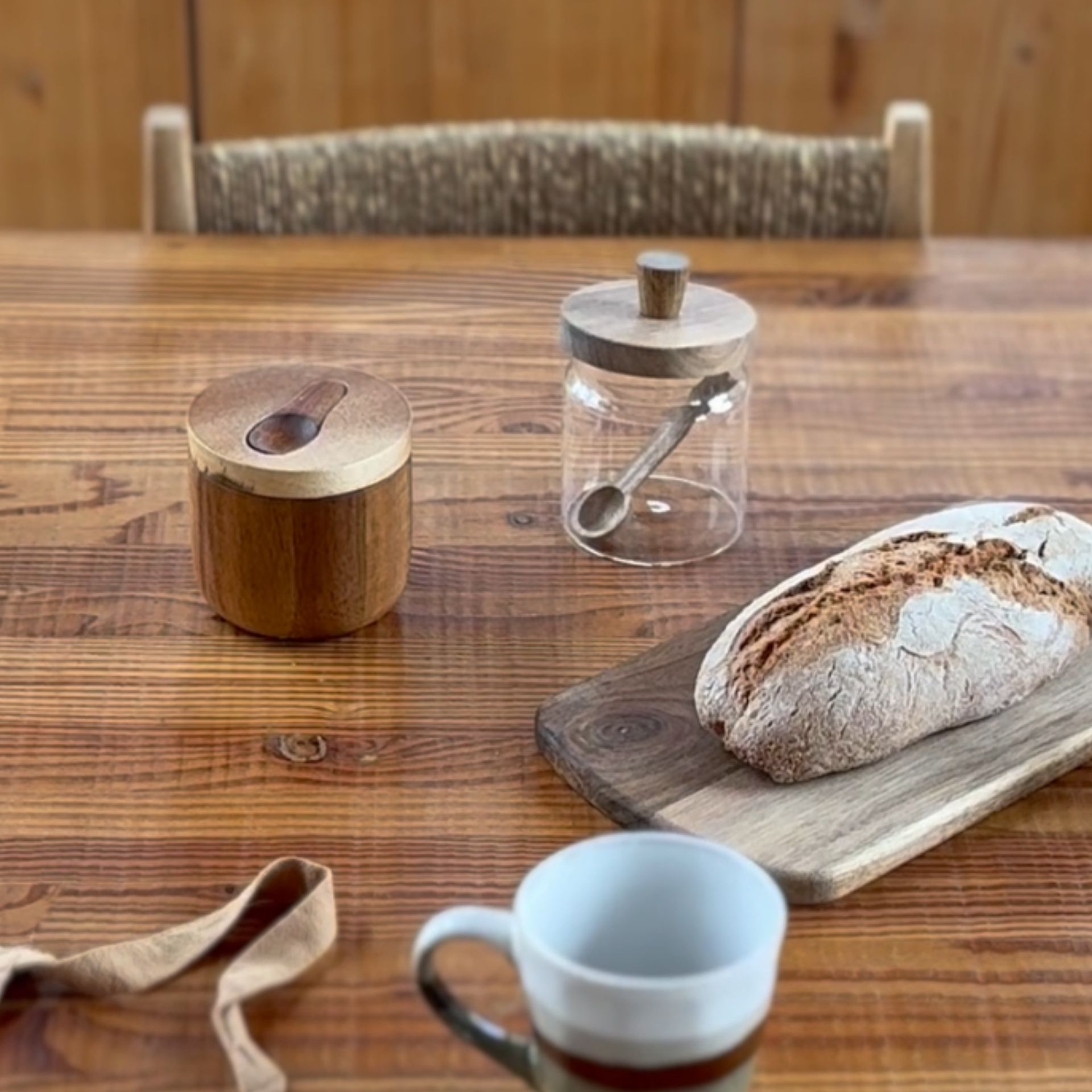 Tarro con cuchara de madera de acacia Ø10x10cm