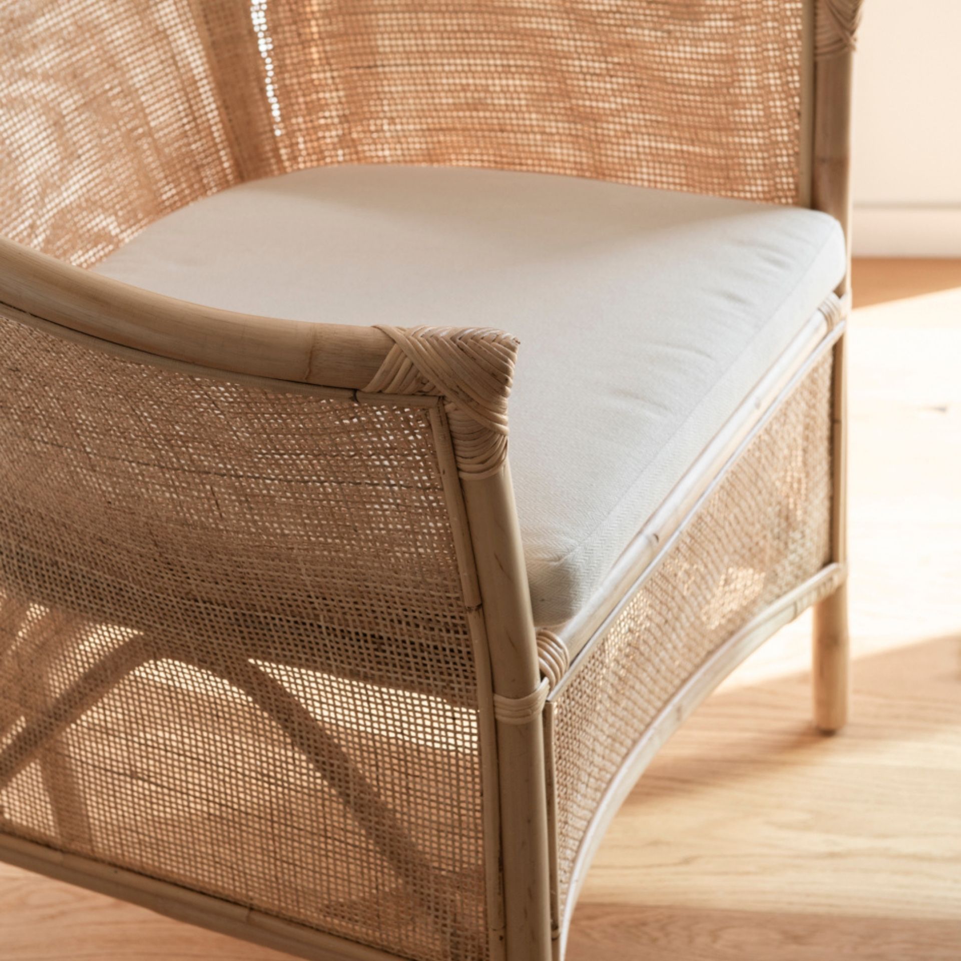 Butaca de ratán beige Milos 76x65x80cm