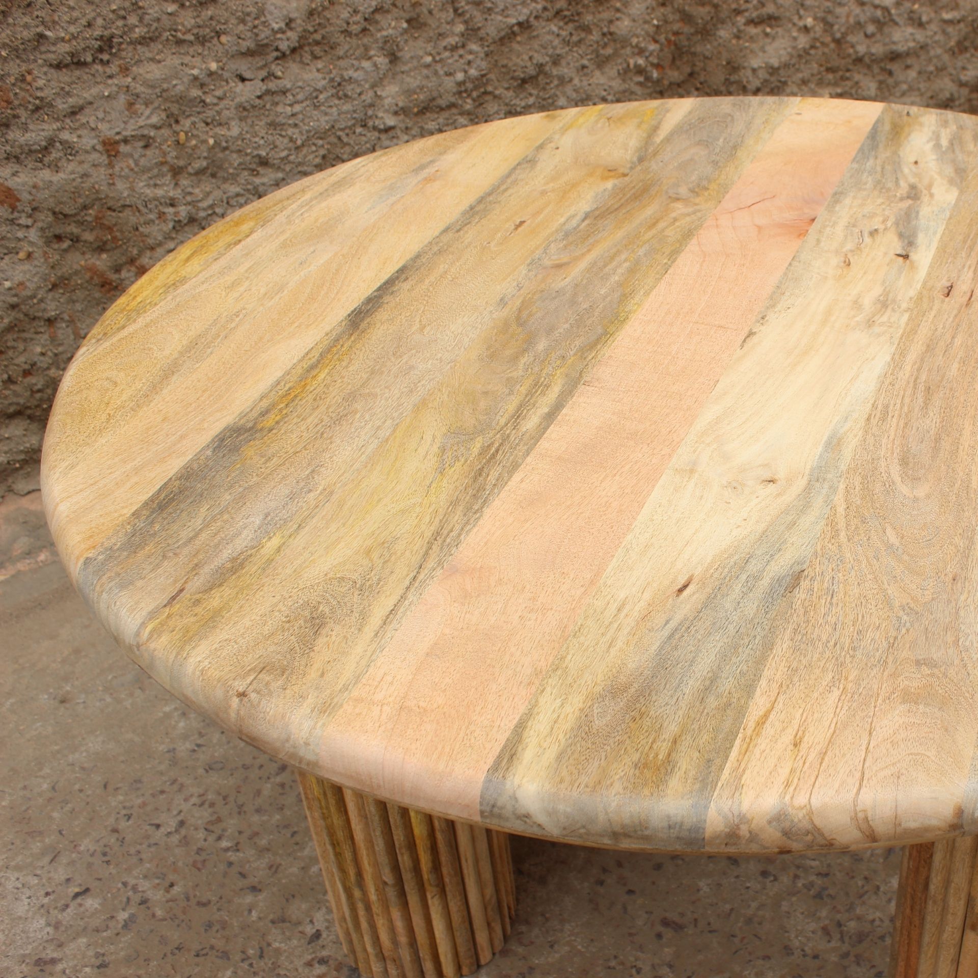 Mesa de comedor de madera de mango Singapur Ø120x76cm Clau&Chloe