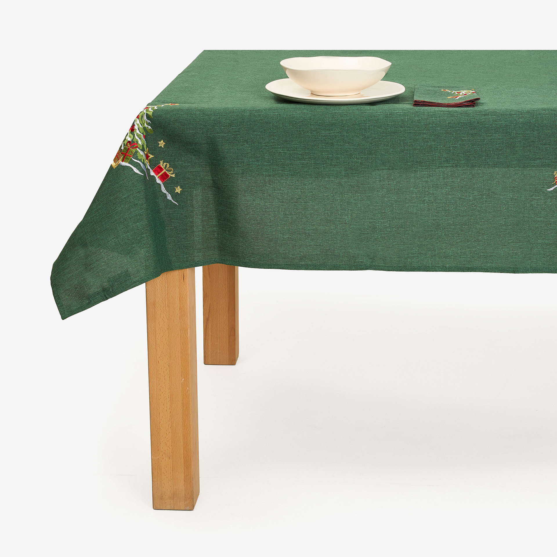 Mantel verde bordado Árbol Nevado 150x250cm