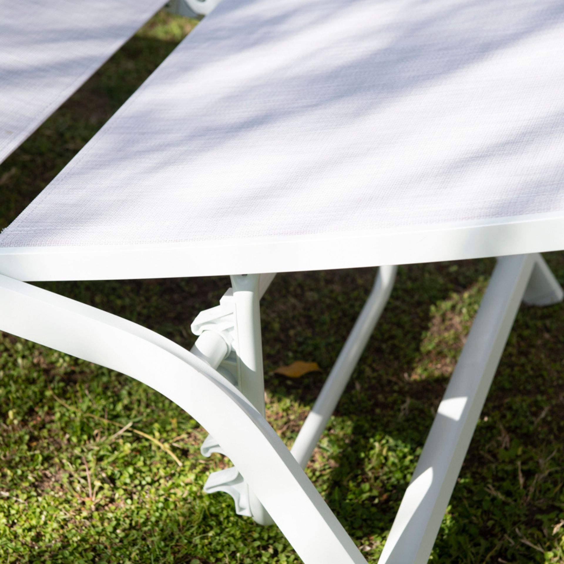 Tumbona reclinable de aluminio y textiline gris 193x61x94cm