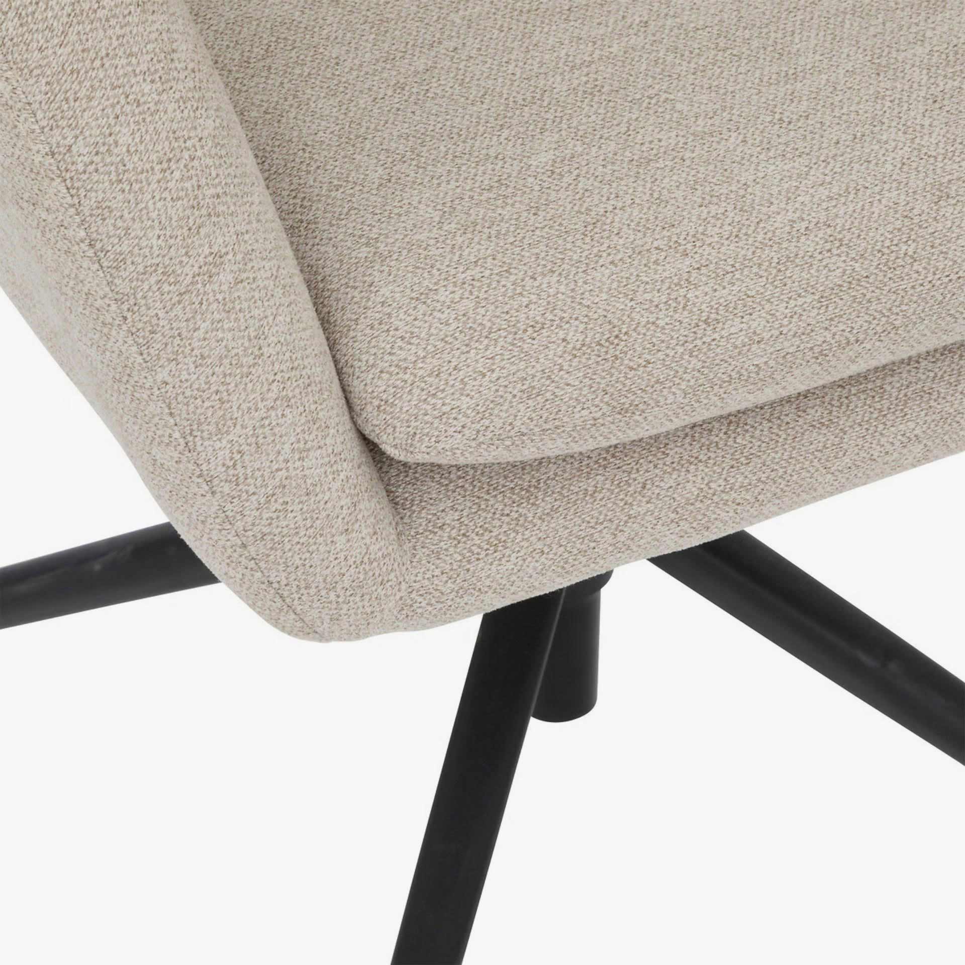 Sill&oacute;n de escritorio beige Giren 