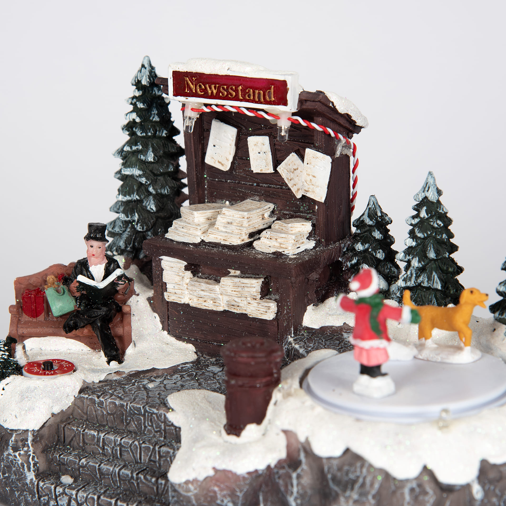 Figura decorativa Pueblo de Navidad con luz LED 20cm en varios modelos