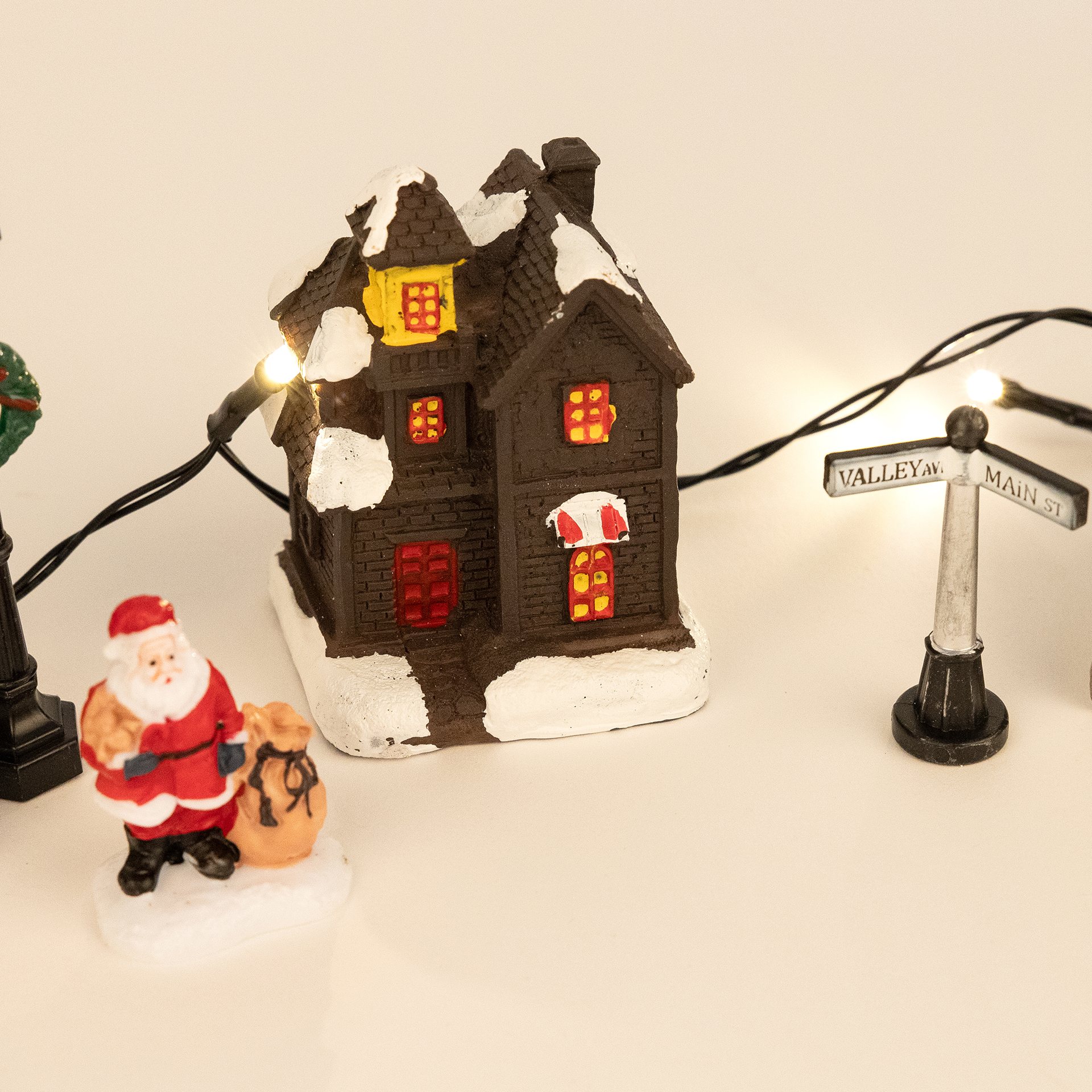 Figura decorativa LED de 10 piezas Pueblo nevado