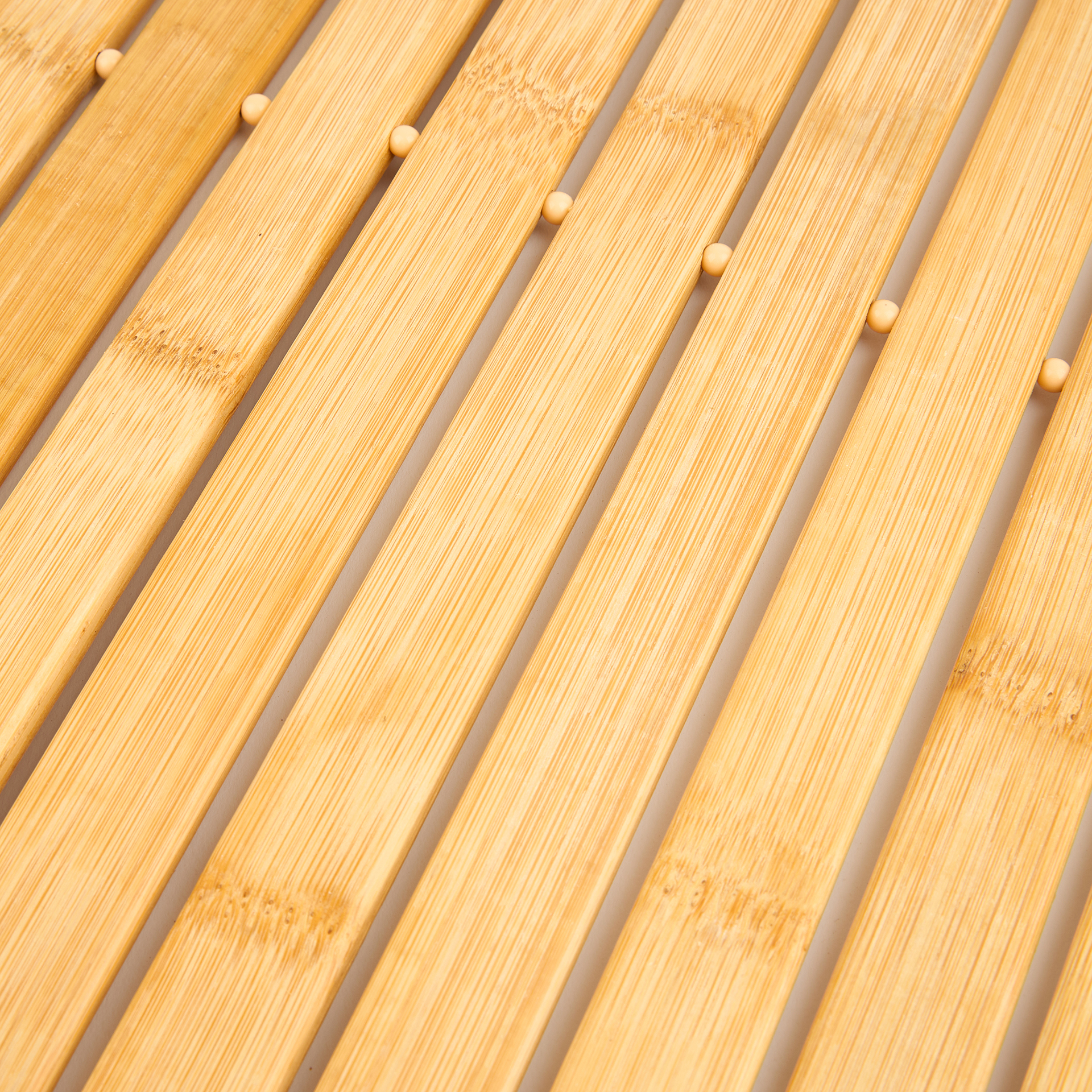 Alfombra de ba&ntilde;o de bamb&uacute; 60x40cm