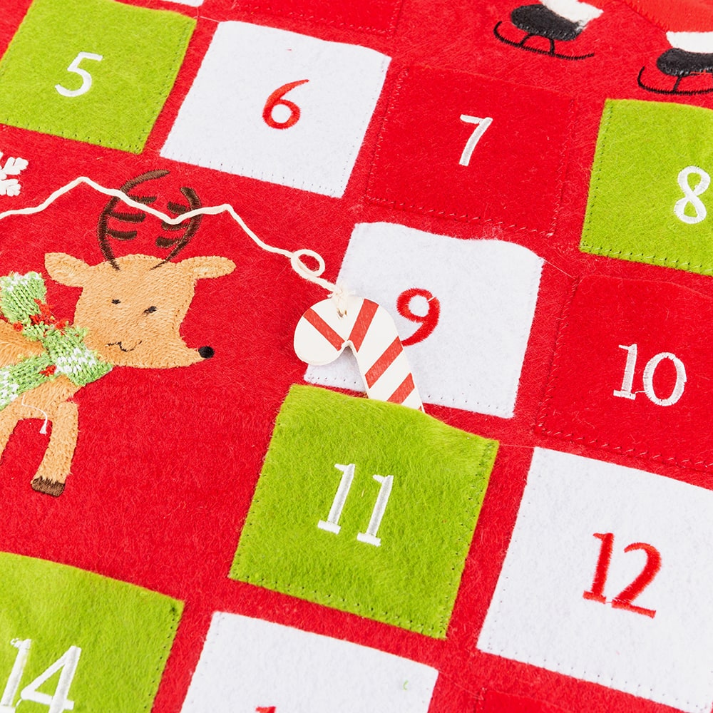 Calendario de adviento de fieltro rojo para colgar