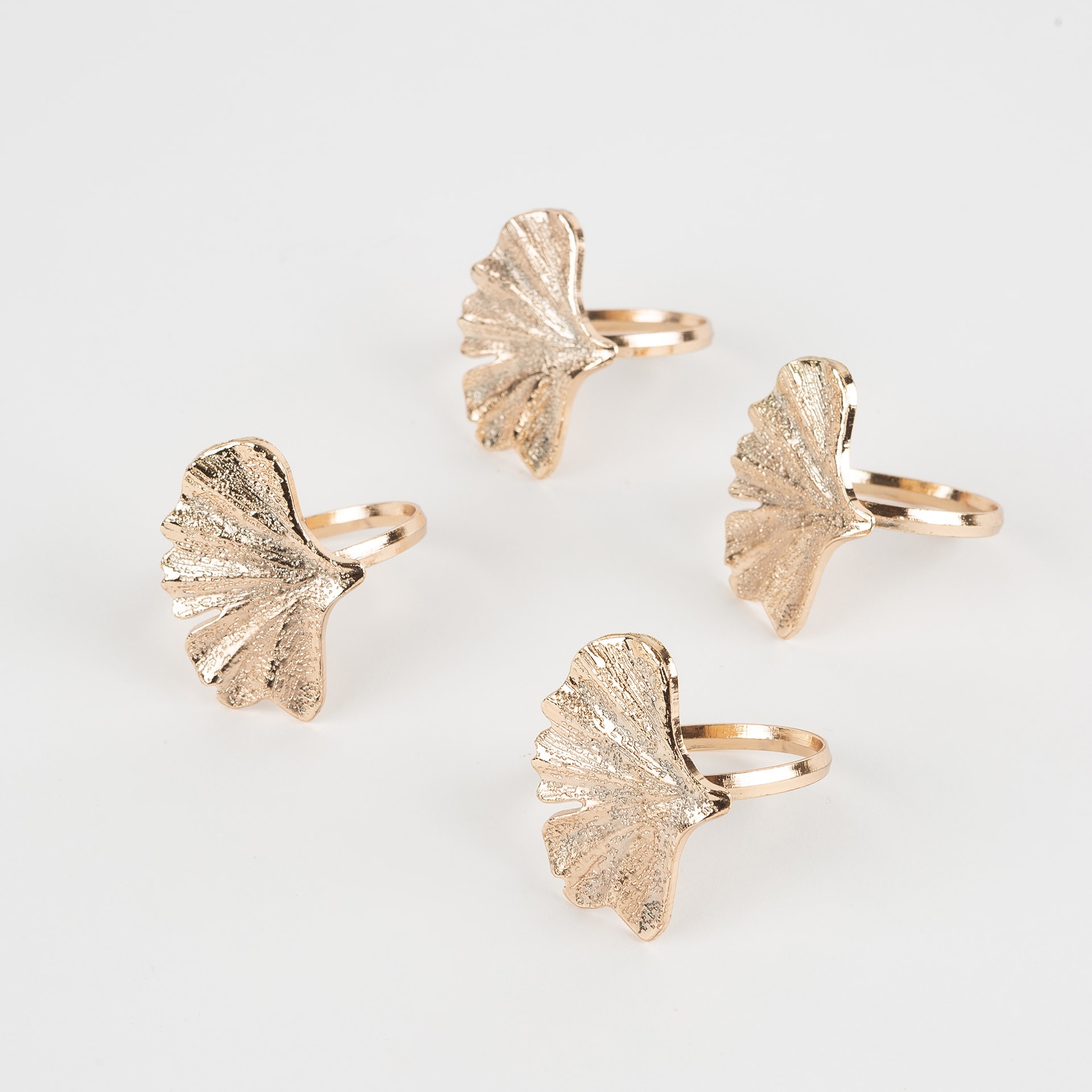 Set de 4 servilleteros dorados Ginko