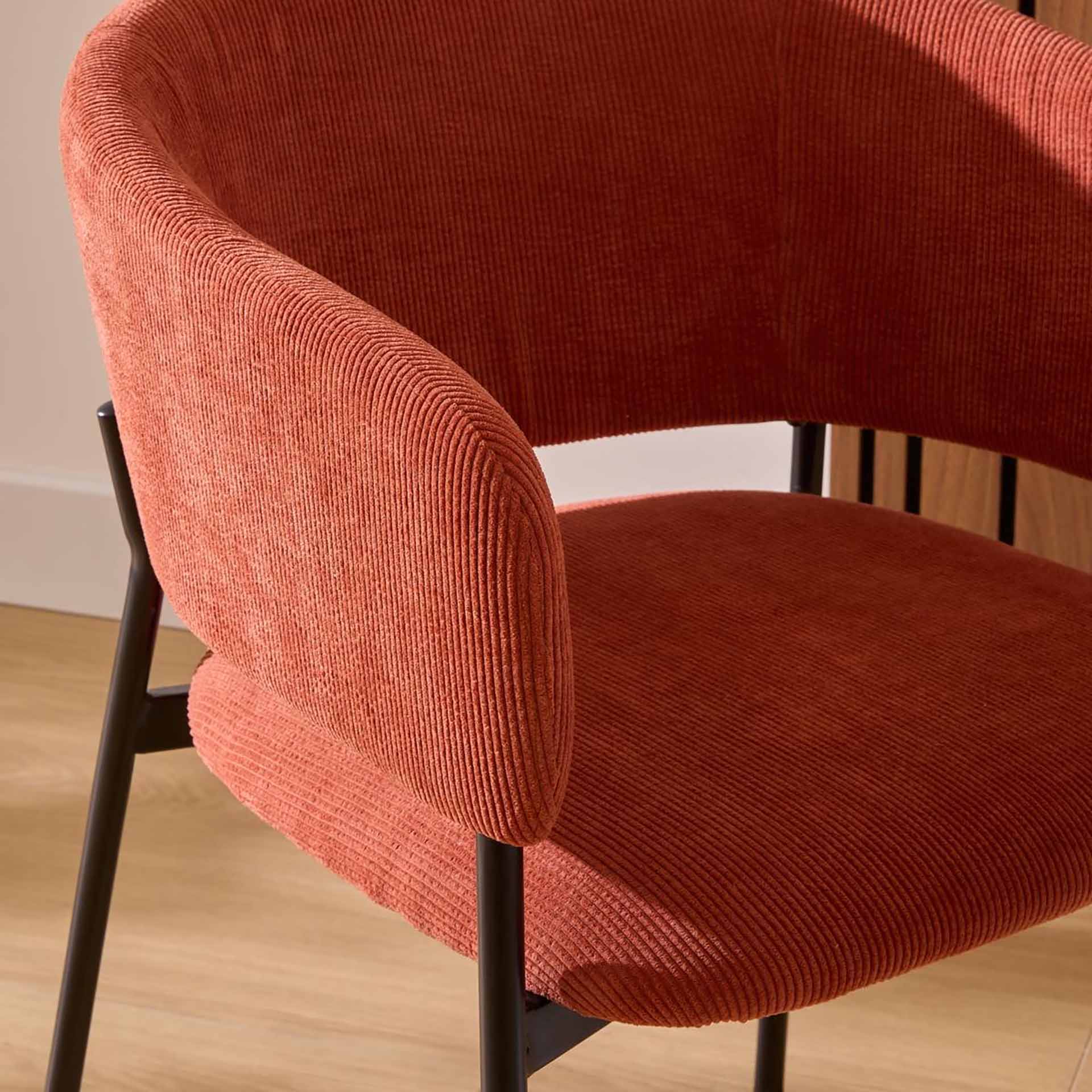 Sill&oacute;n de comedor &aacute;mbar de tela Siren 