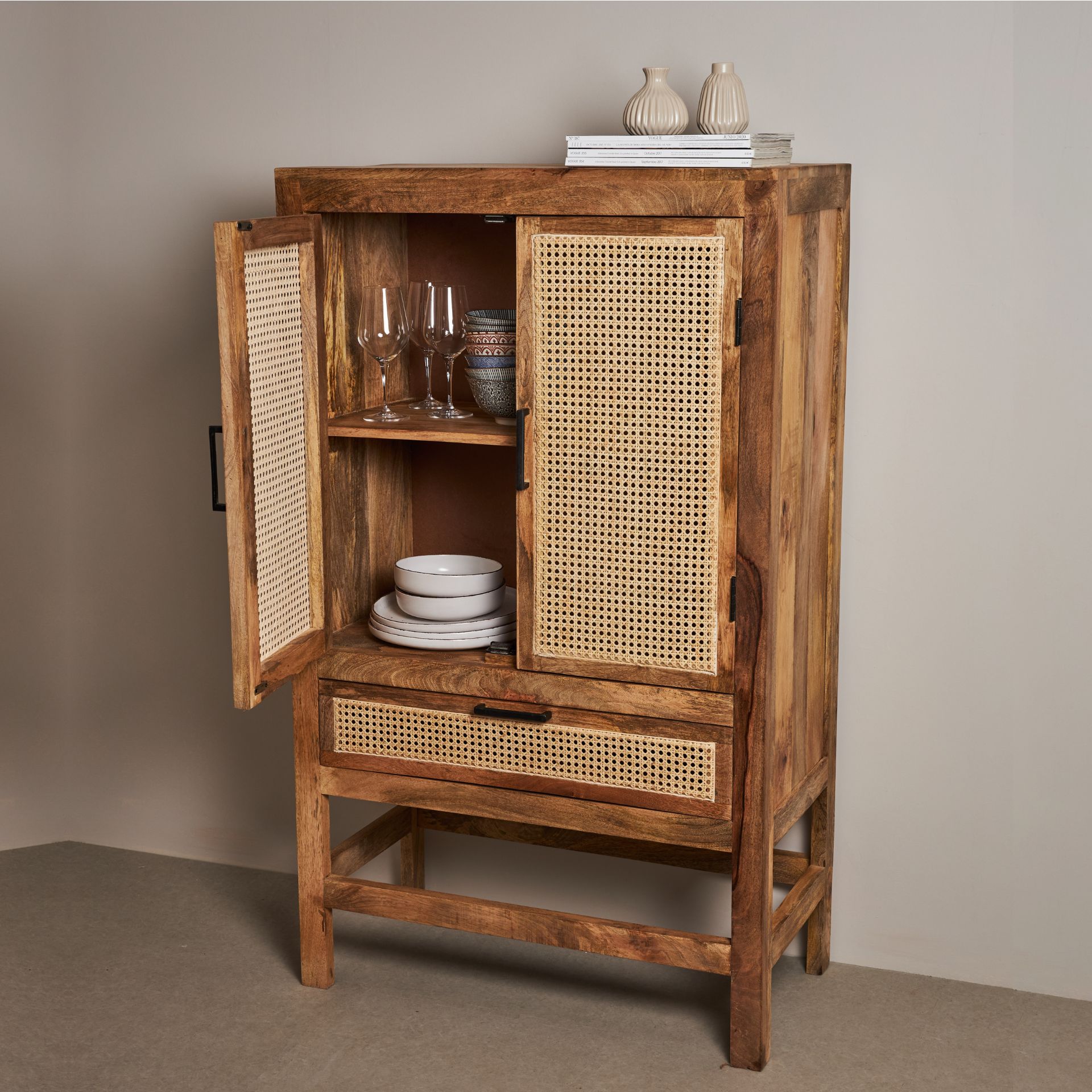 Armario de madera de mango Merlin 82x42x138cm Clau&Chloe