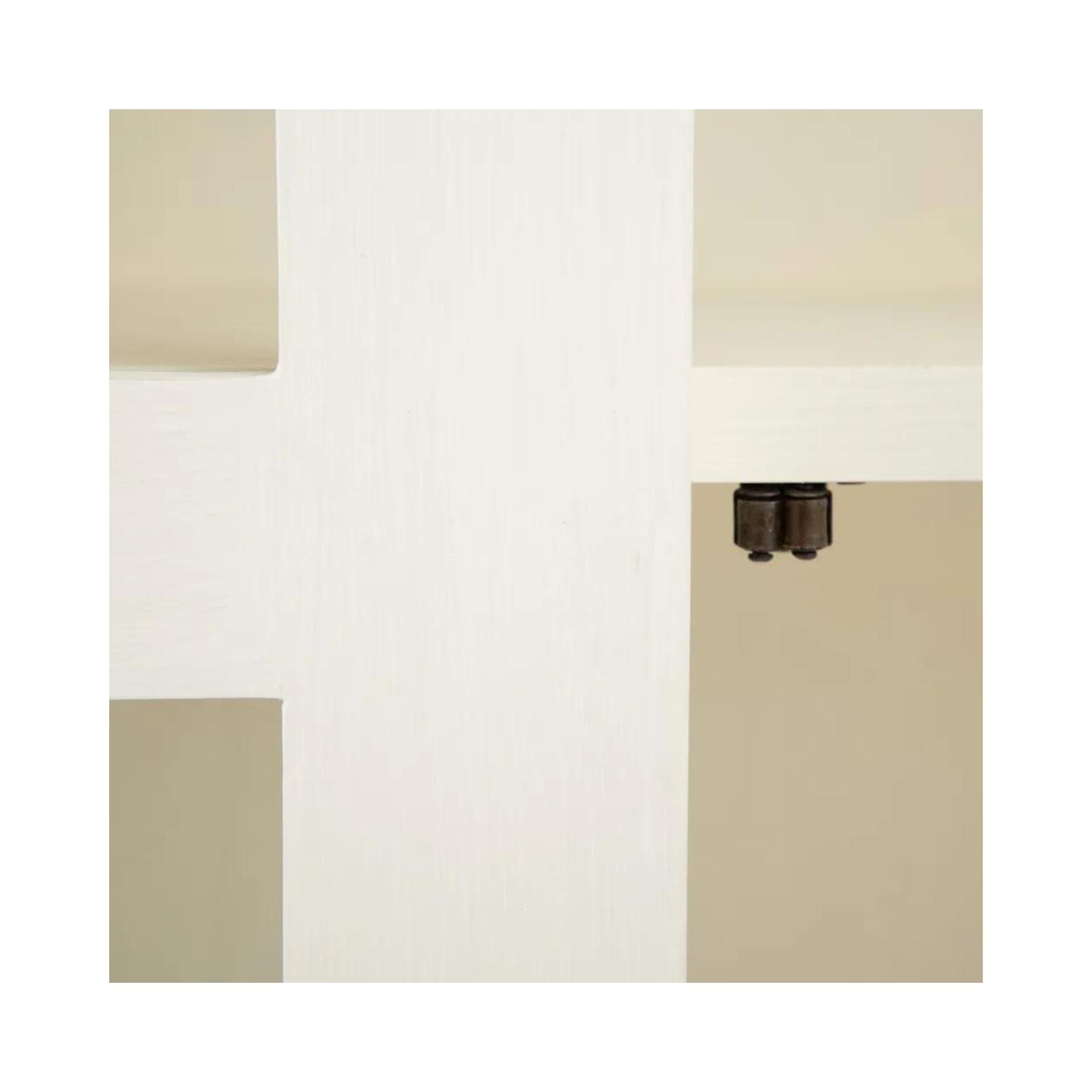 Vitrina de madera de mindi efecto envejecido Arabella 100x40x200cm