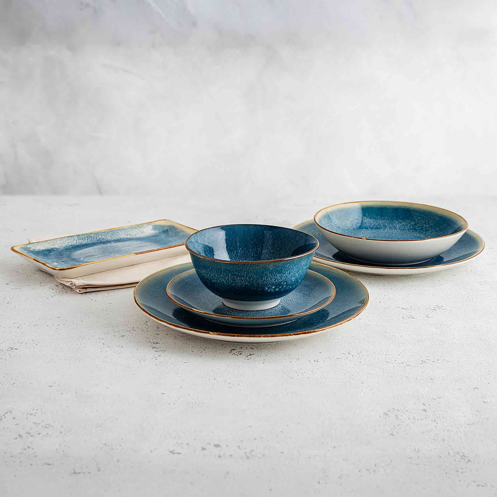 Plato hondo de porcelana Aura 20cm