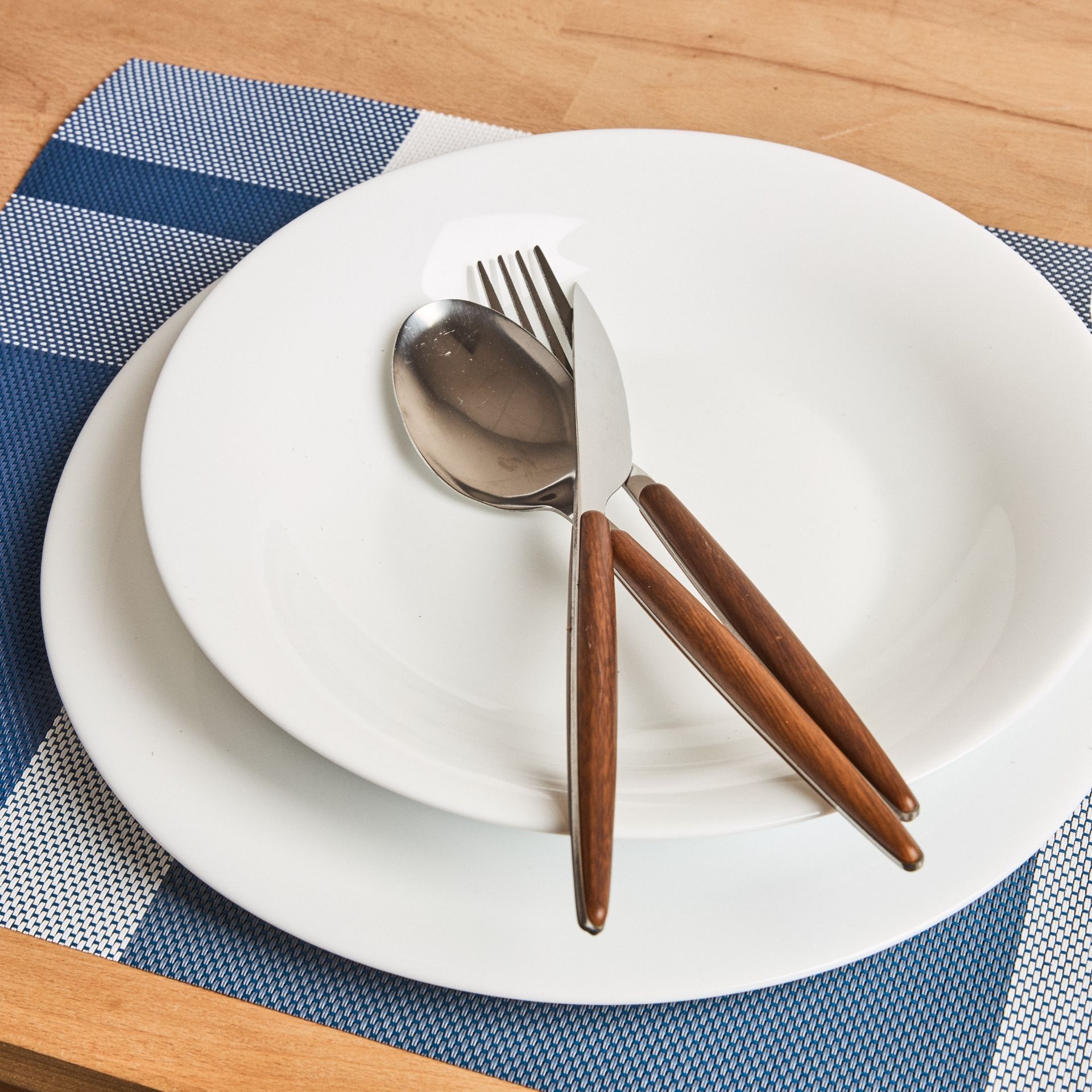 Cubertería de 24 piezas de acero inoxidable Amazonia