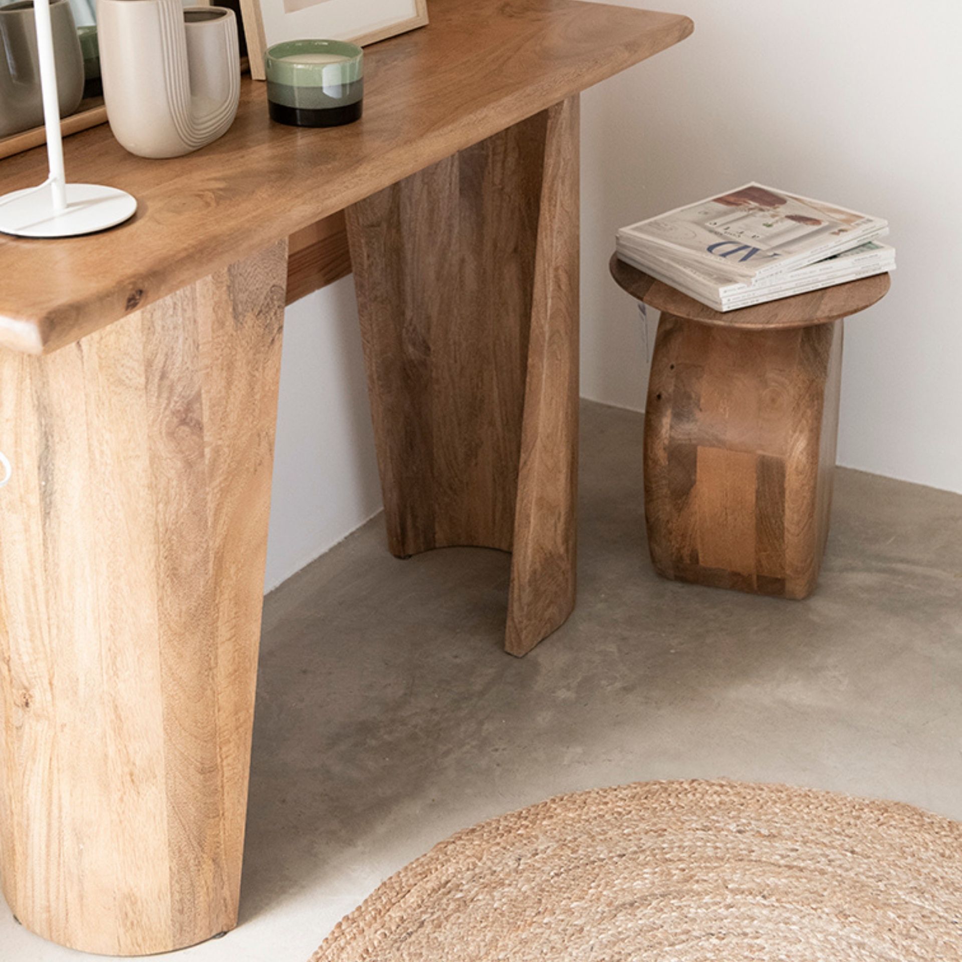 Consola de madera de mango clara Viena 120x36x76cm Clau&Chloe