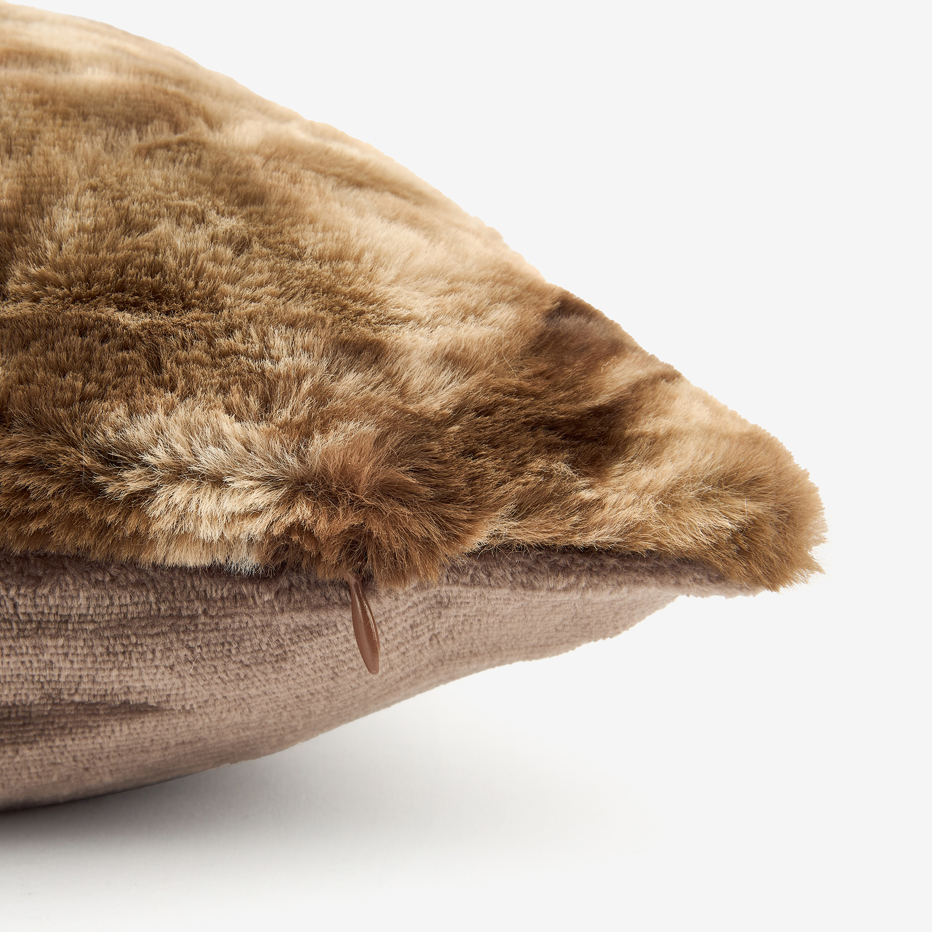 Funda de cojín de franela marrón Yakutia 45x45cm