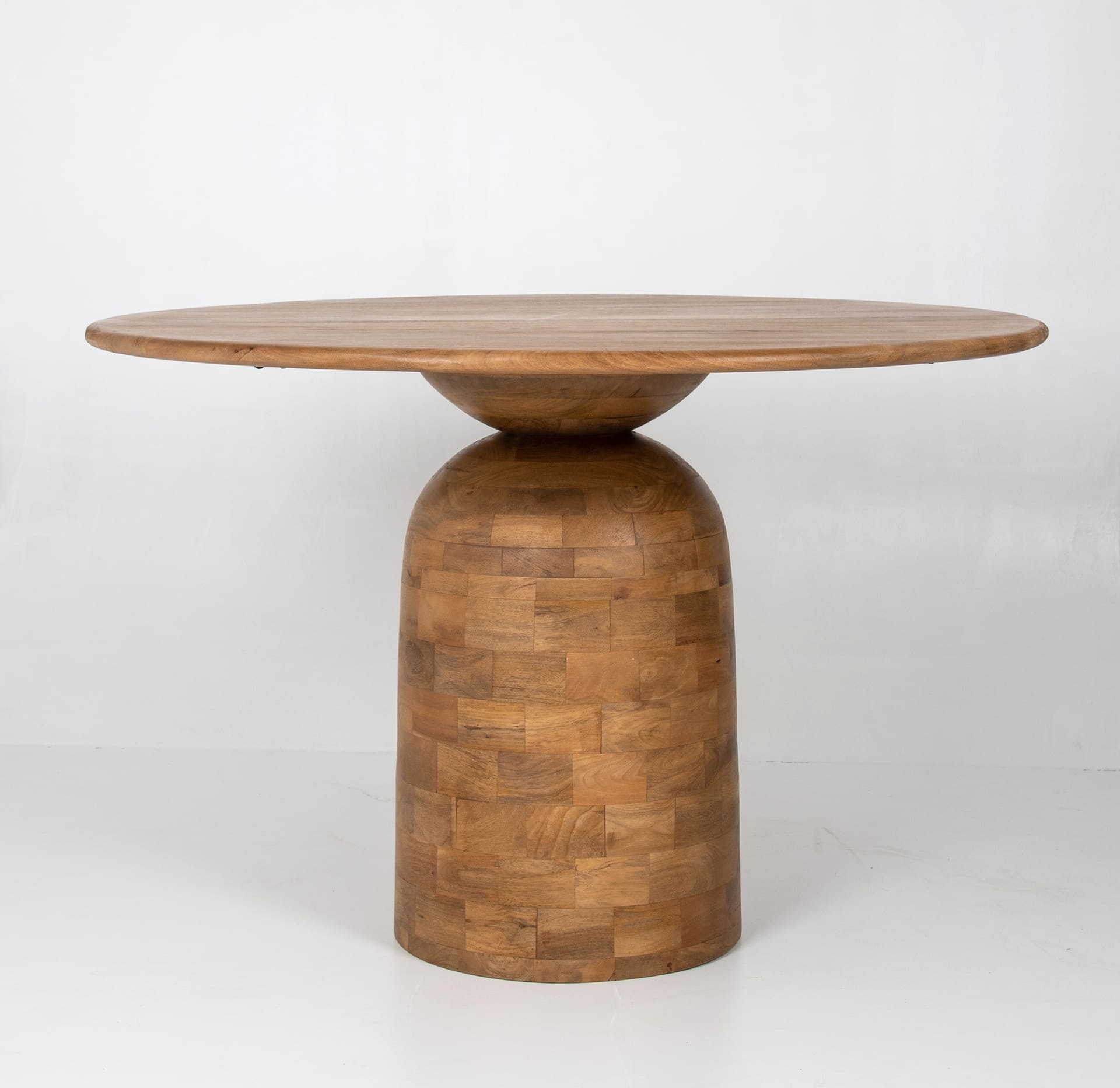 Mesa de comedor redonda de madera de mango Pisa &Oslash;120x76 Clau&Chloe