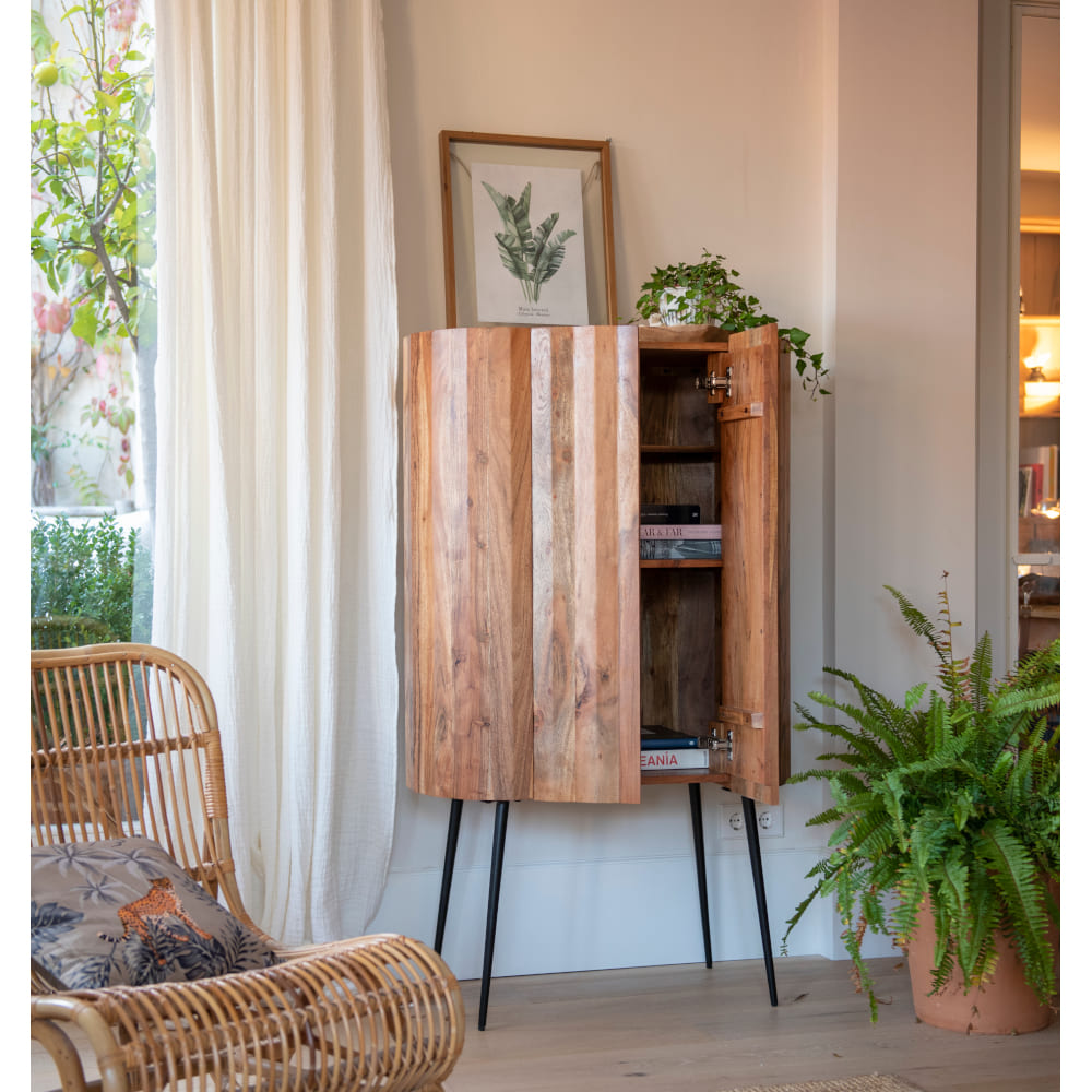 Armario de madera acacia efecto plisado Clau&Chloe 82x42x138cm